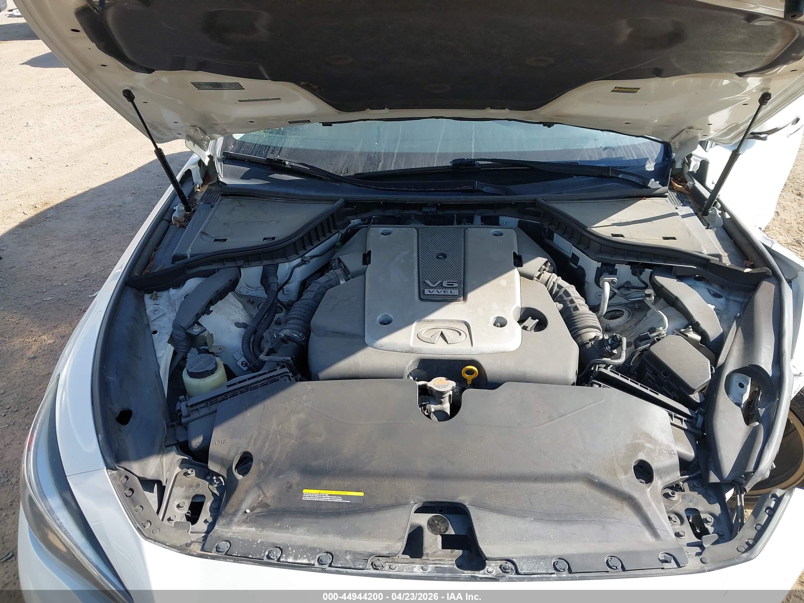 2015 Infiniti Q50 Premium White vin: JN1BV7AP2FM348644