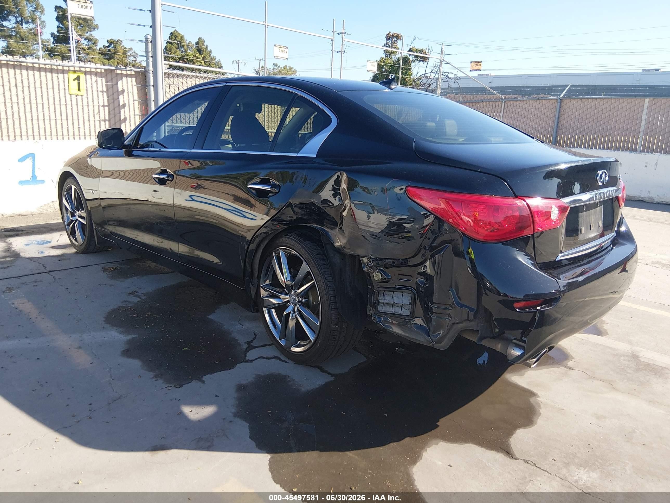 2015 Infiniti Q50 Premium Black vin: JN1BV7AP2FM349762