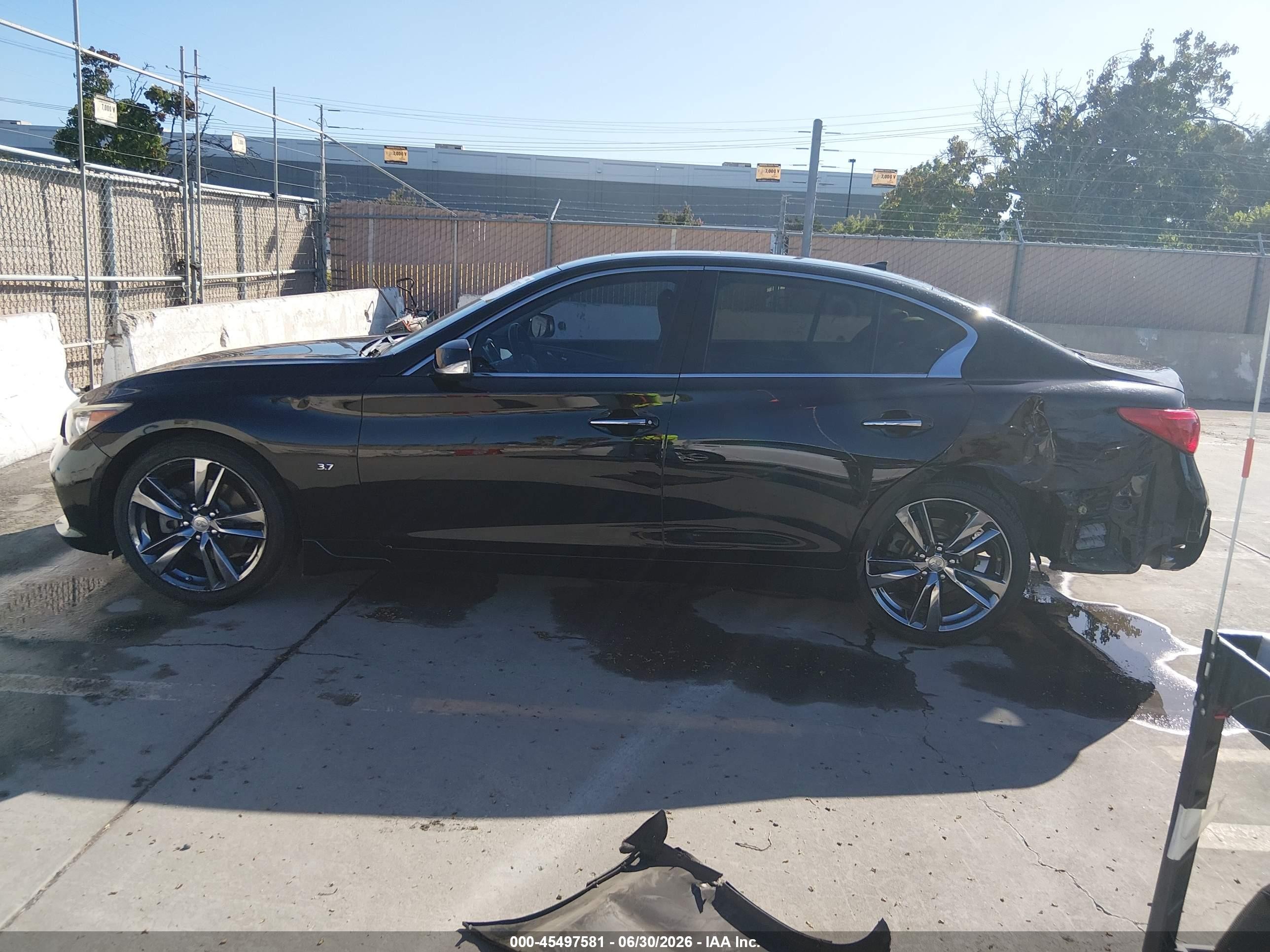 2015 Infiniti Q50 Premium Black vin: JN1BV7AP2FM349762