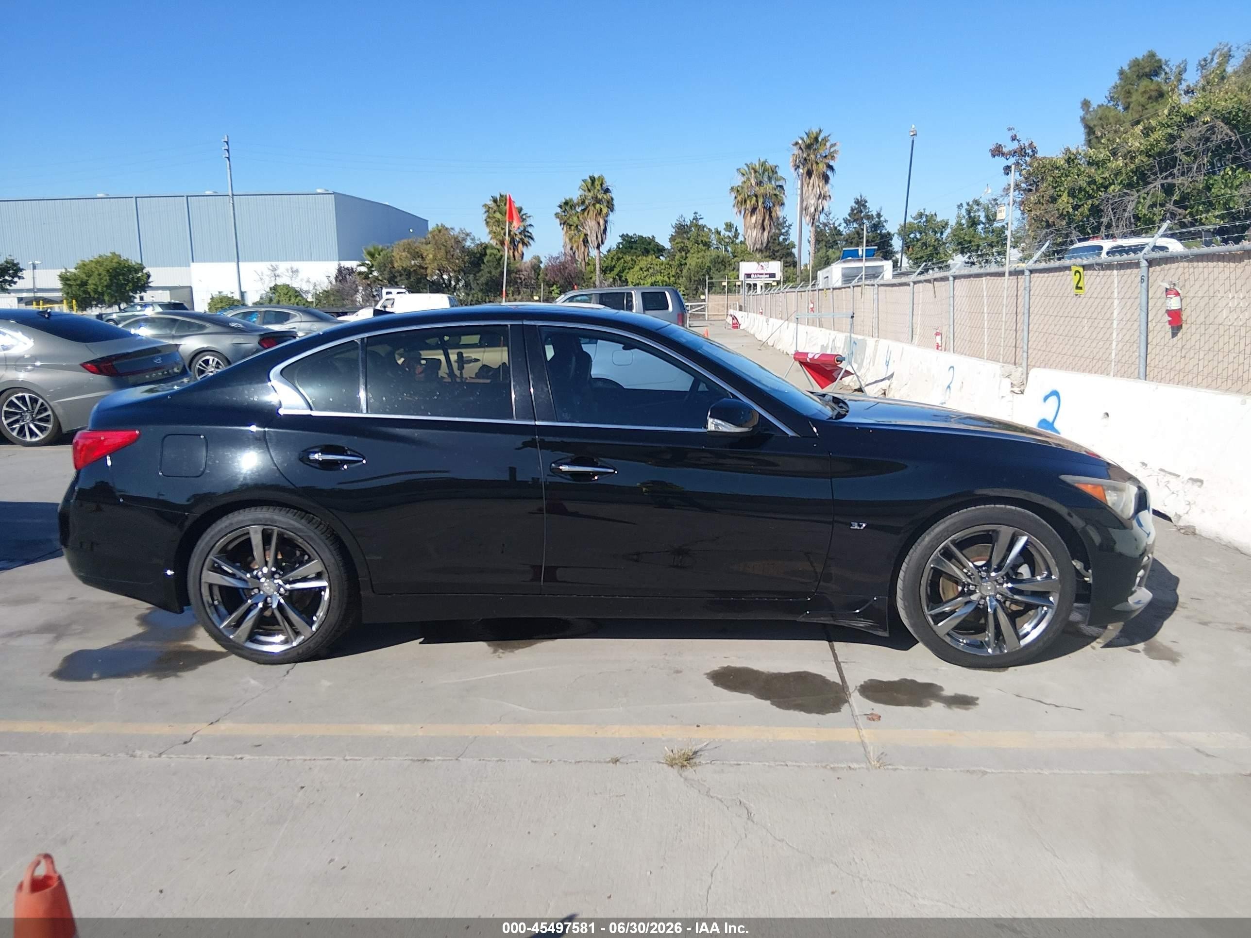 2015 Infiniti Q50 Premium Black vin: JN1BV7AP2FM349762