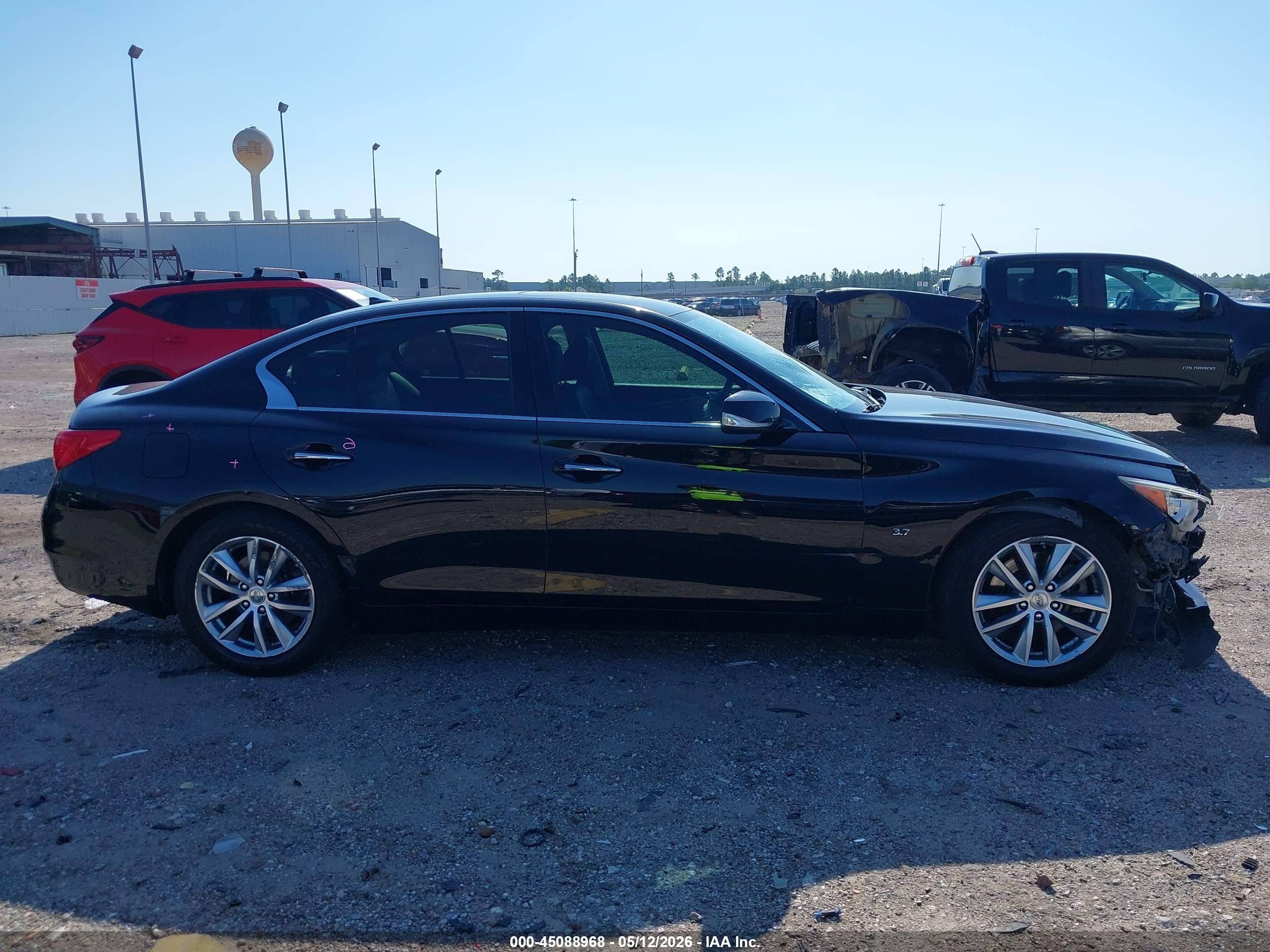 2015 Infiniti Q50 Premium Black vin: JN1BV7AP2FM354332