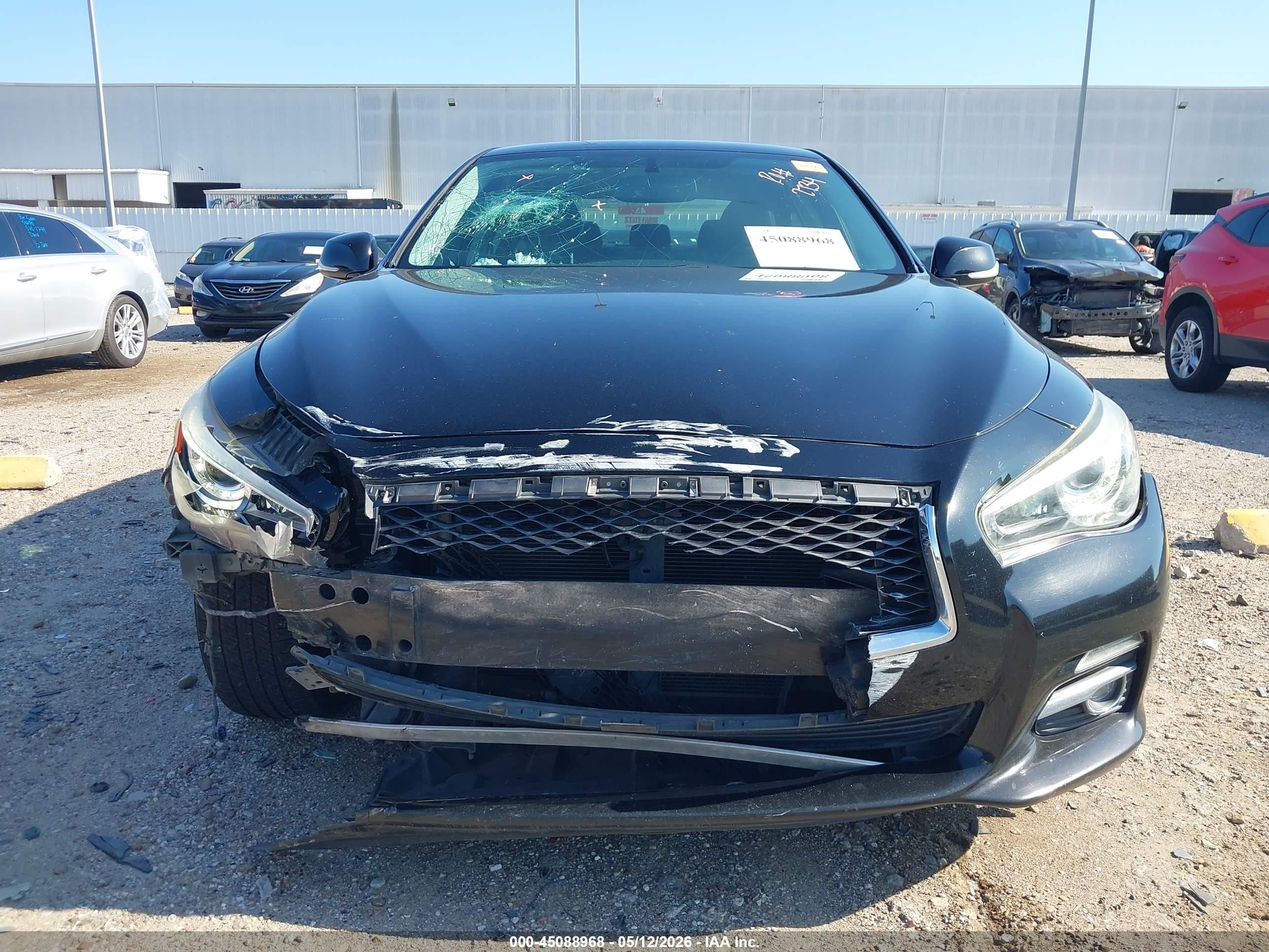 2015 Infiniti Q50 Premium Black vin: JN1BV7AP2FM354332