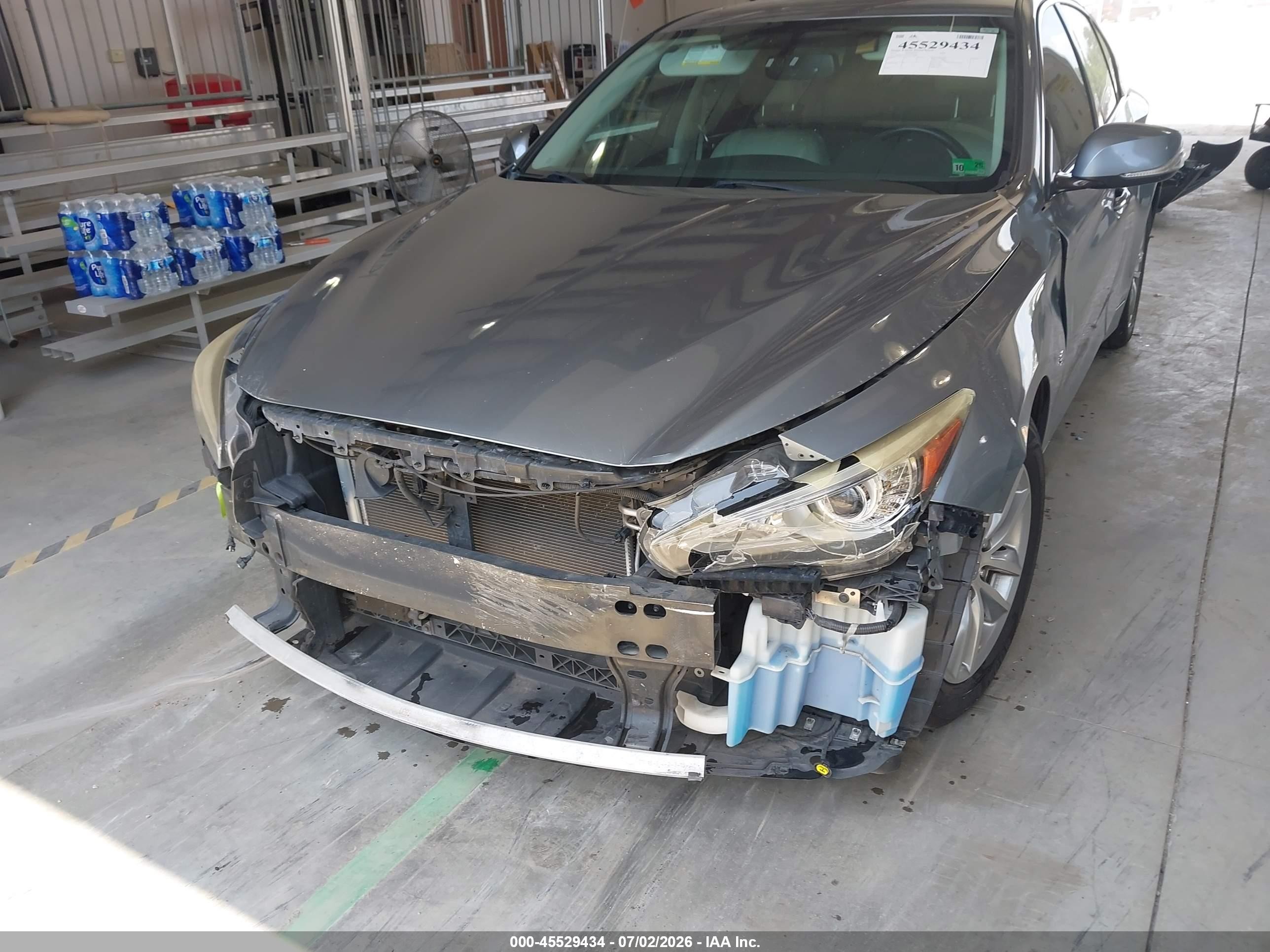 2015 Infiniti Q50 Premium Blue vin: JN1BV7AP2FM354881
