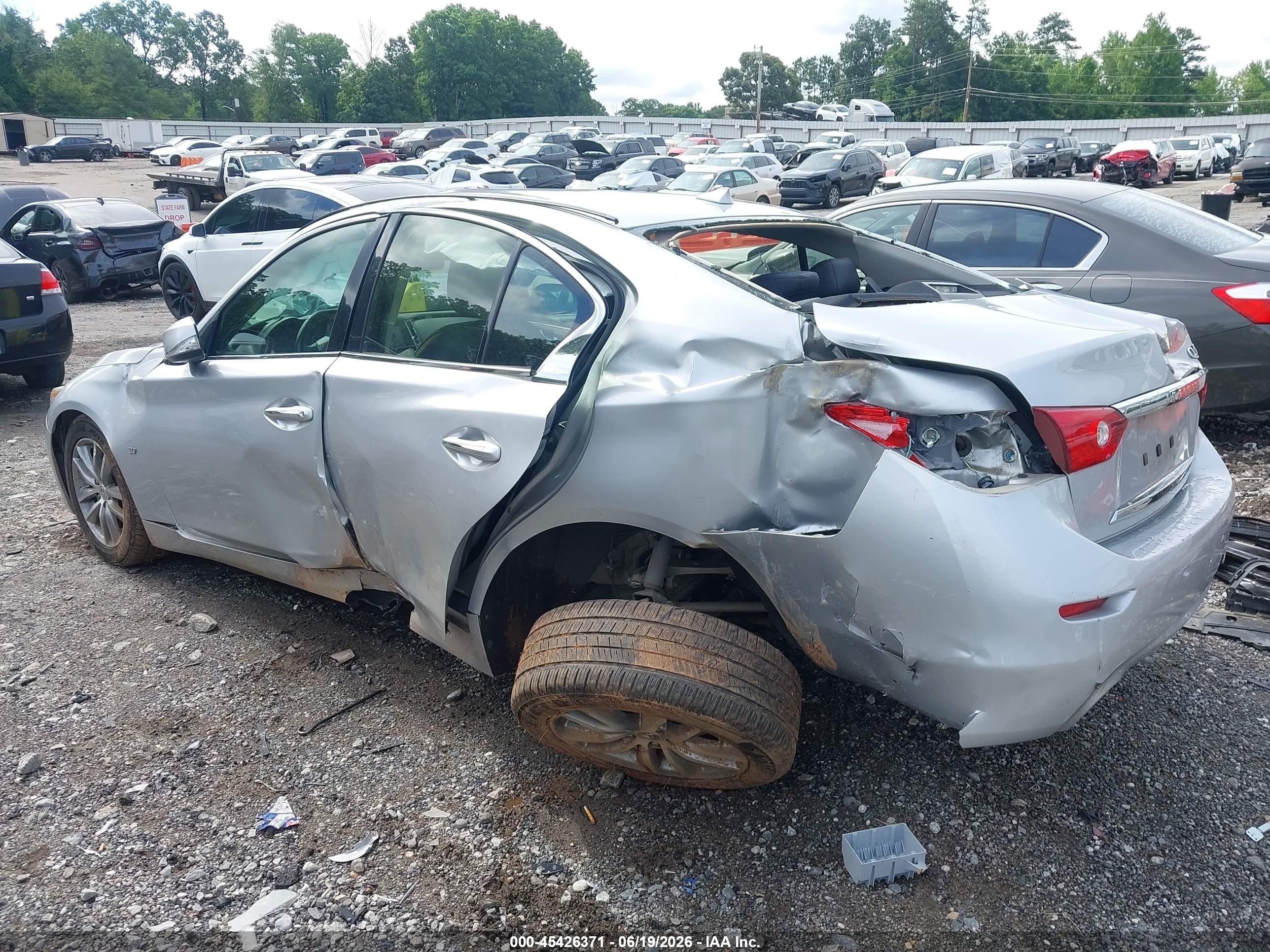 2015 Infiniti Q50 Premium Silver vin: JN1BV7AP2FM357862