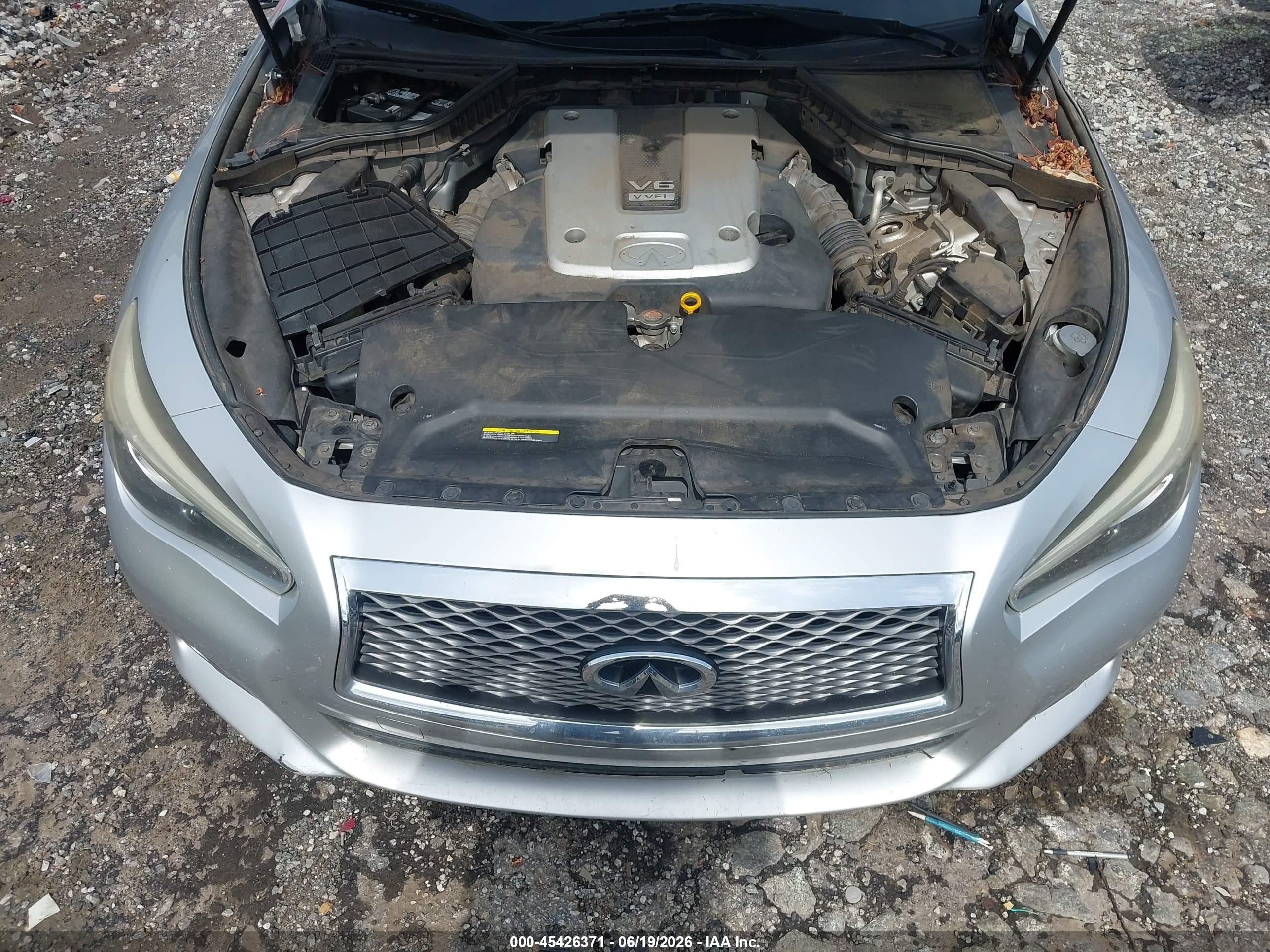 2015 Infiniti Q50 Premium Silver vin: JN1BV7AP2FM357862