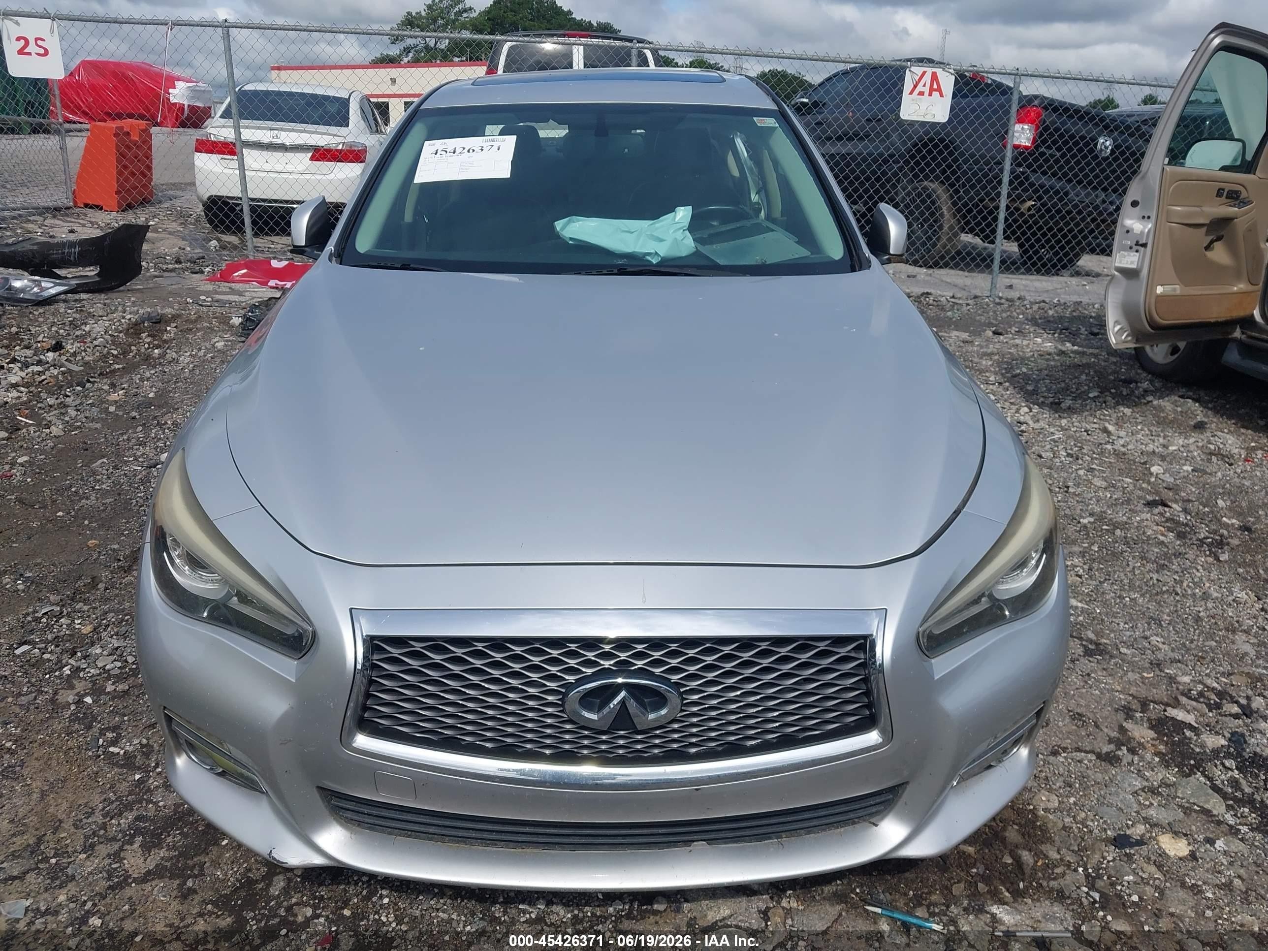 2015 Infiniti Q50 Premium Silver vin: JN1BV7AP2FM357862