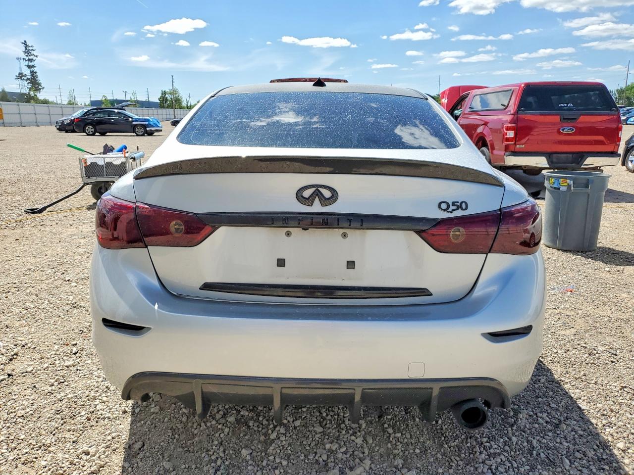 2014 Infiniti Q50 Base Silver vin: JN1BV7AP3EM670207