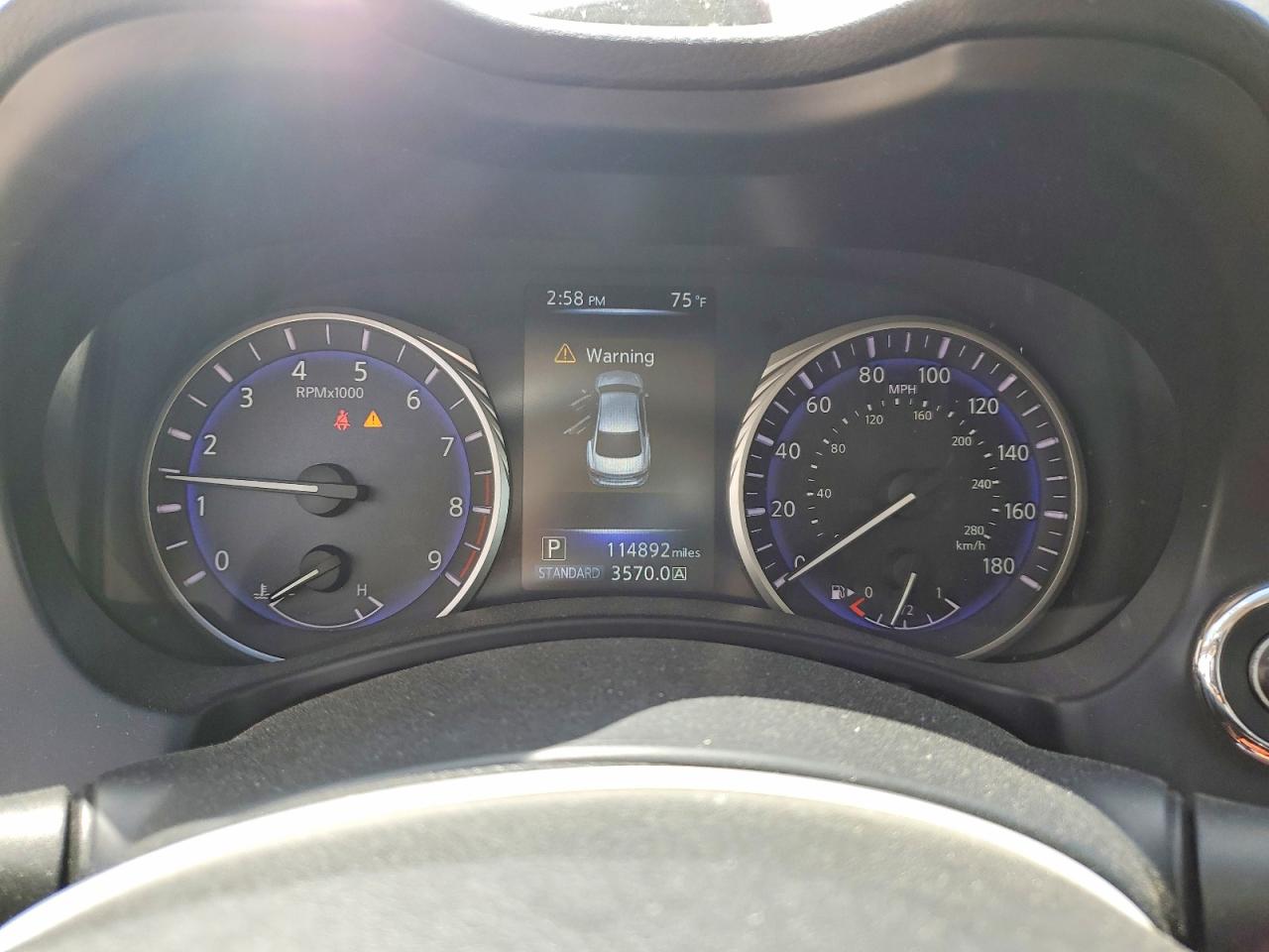 2014 Infiniti Q50 Base Silver vin: JN1BV7AP3EM670207