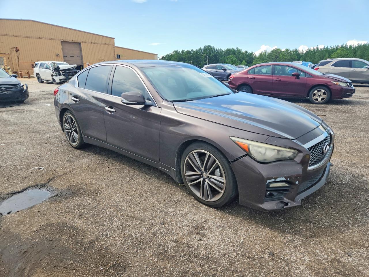 2014 Infiniti Q50 Base Коричневый vin: JN1BV7AP3EM670272