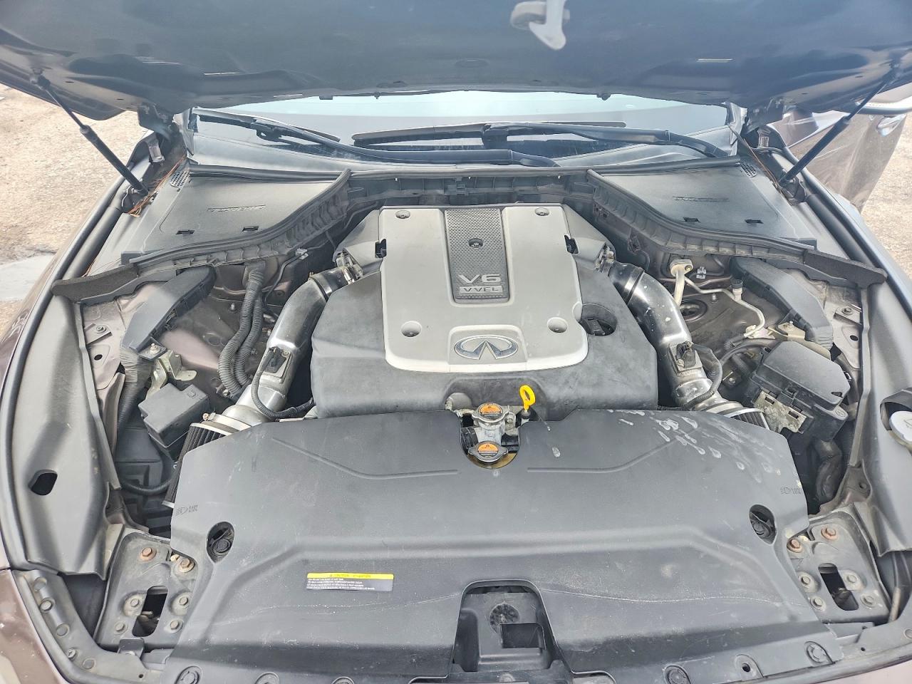 2014 Infiniti Q50 Base Коричневый vin: JN1BV7AP3EM670272