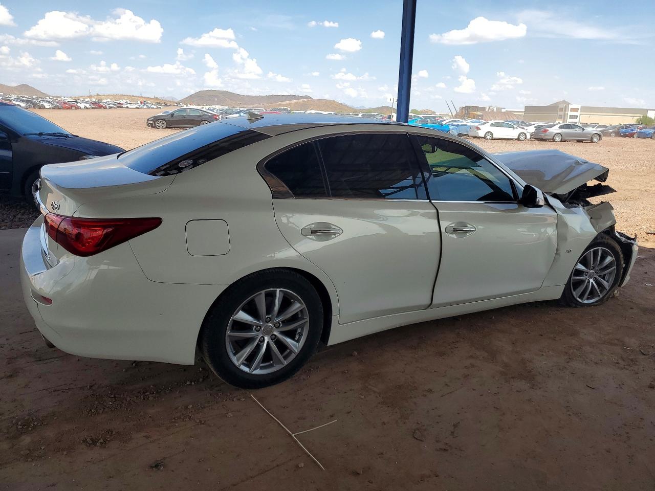 2014 Infiniti Q50 Base White vin: JN1BV7AP3EM670577