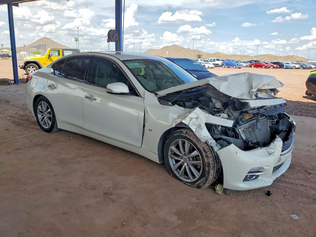 2014 Infiniti Q50 Base White vin: JN1BV7AP3EM670577