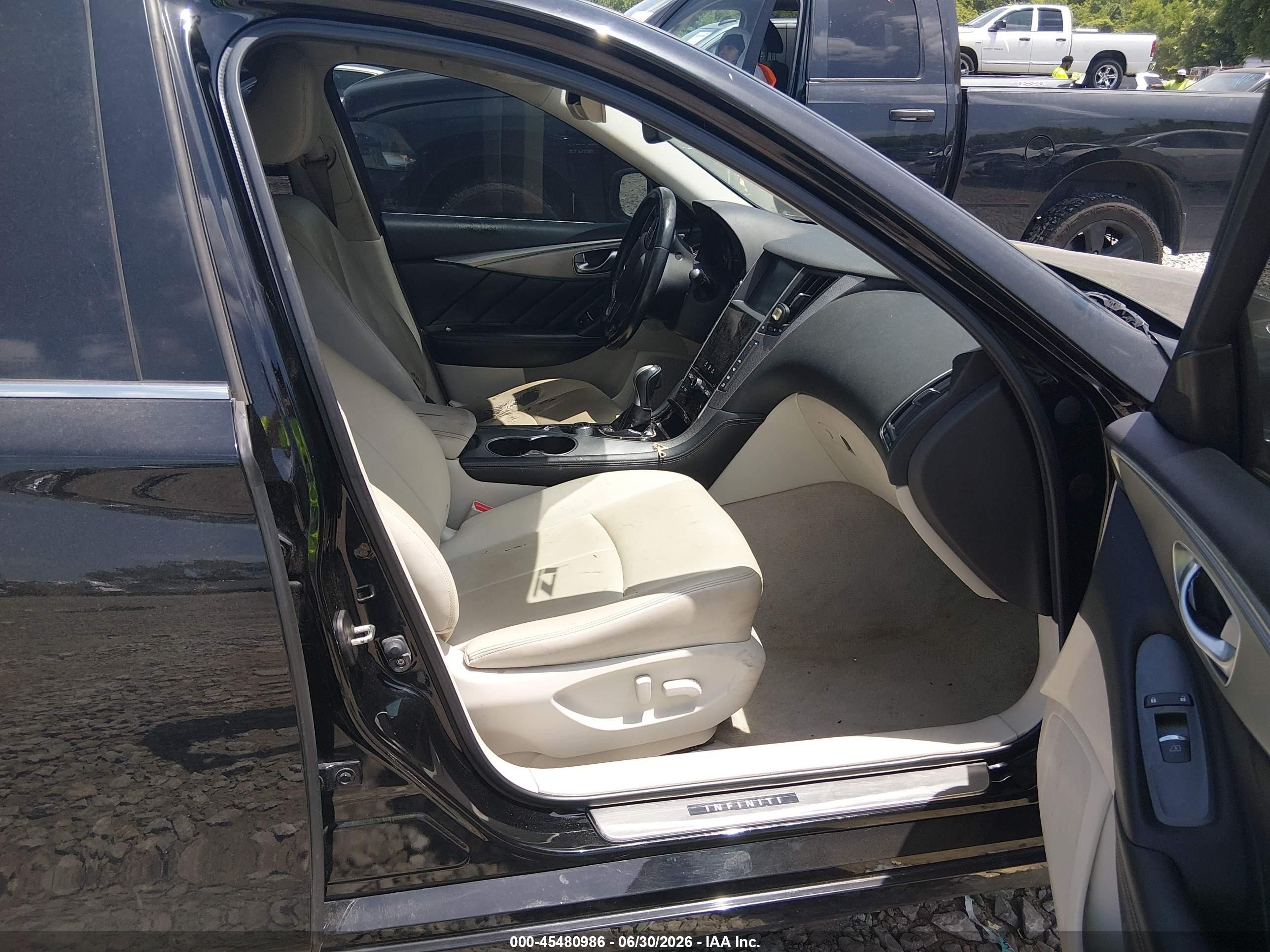 2014 Infiniti Q50 Premium Black vin: JN1BV7AP3EM673981