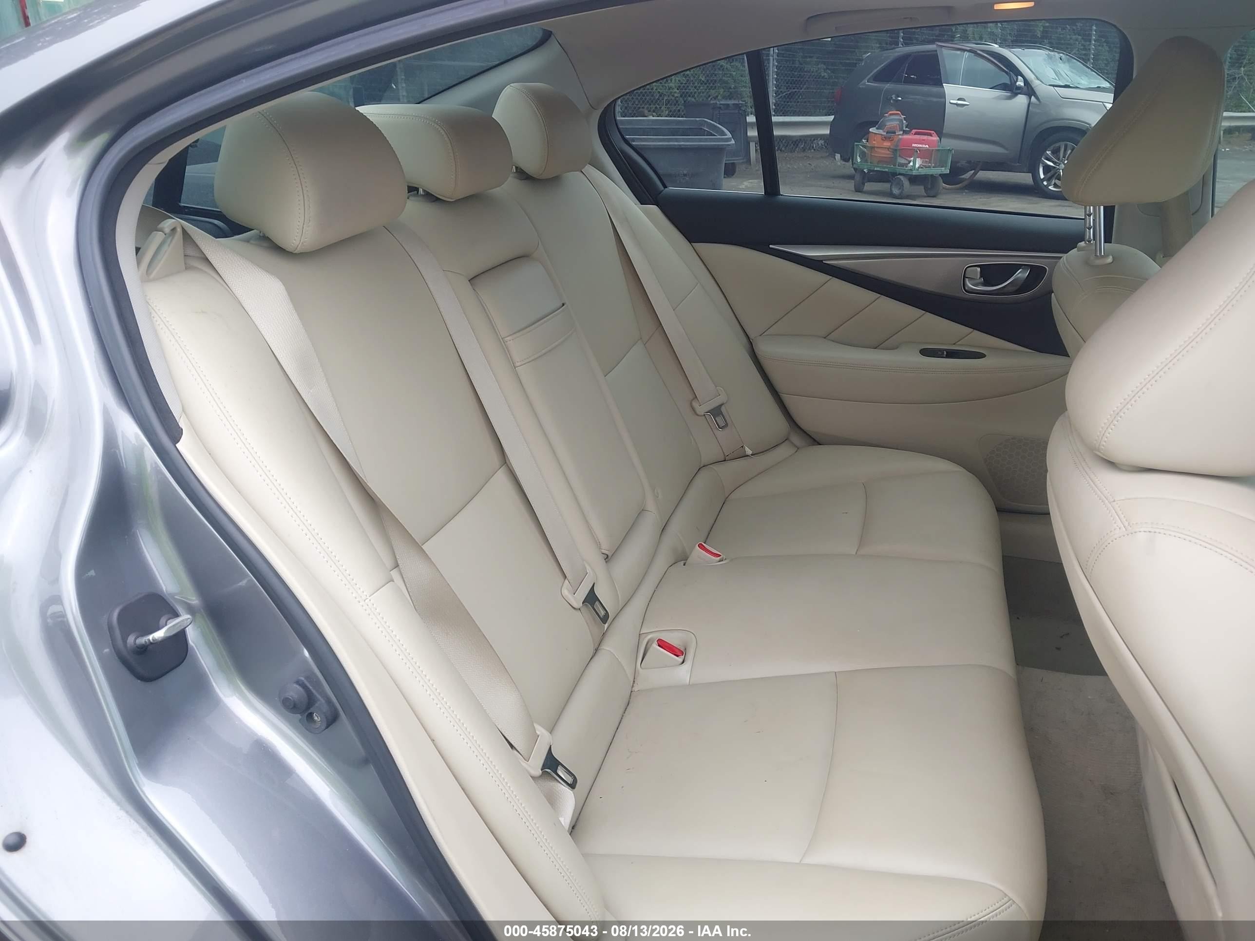 2014 Infiniti Q50 Premium Серый vin: JN1BV7AP3EM676878