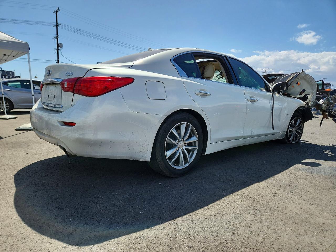 2014 Infiniti Q50 Base Белый vin: JN1BV7AP3EM677609