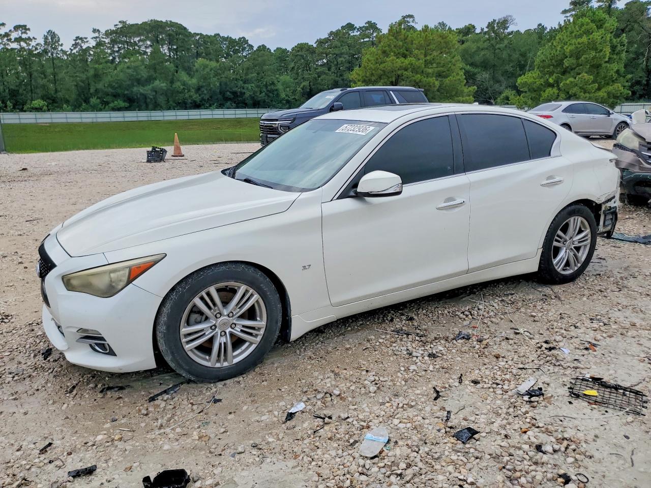 2014 Infiniti Q50 Premium White vin: JN1BV7AP3EM679330