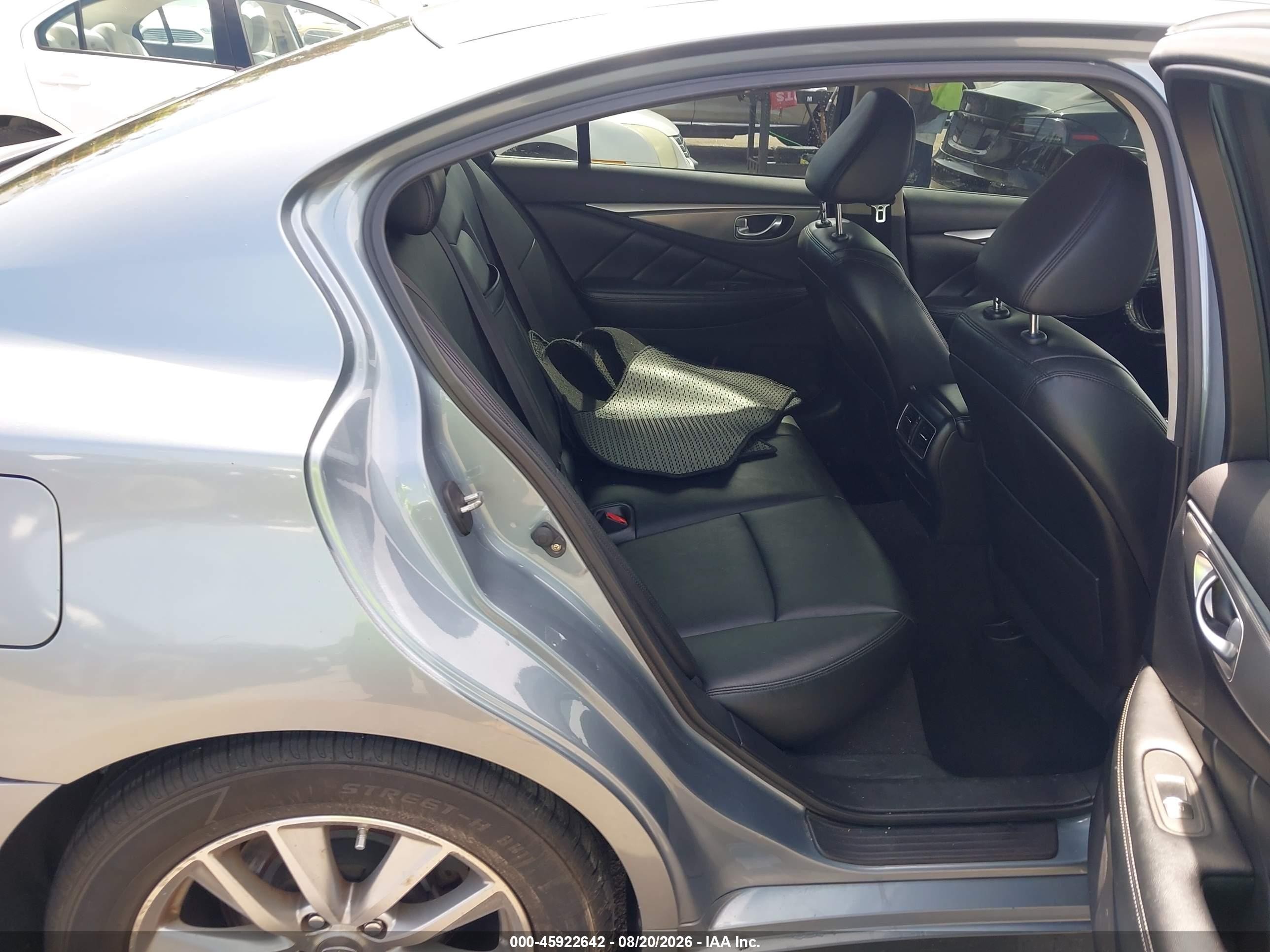 2014 Infiniti Q50 Premium Blue vin: JN1BV7AP3EM679876
