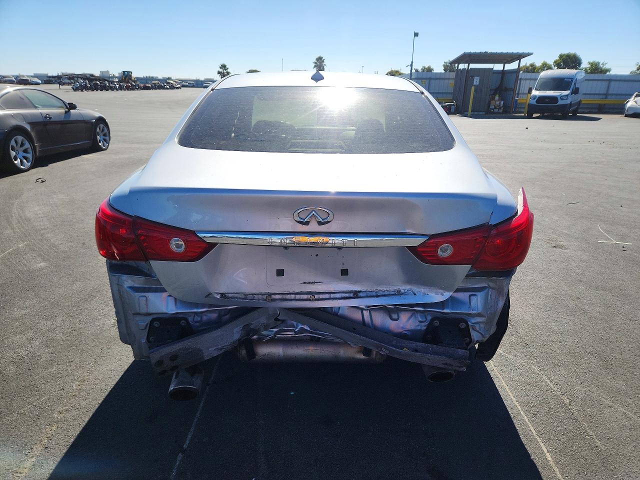 2014 Infiniti Q50 Premium Серебряный vin: JN1BV7AP3EM682549