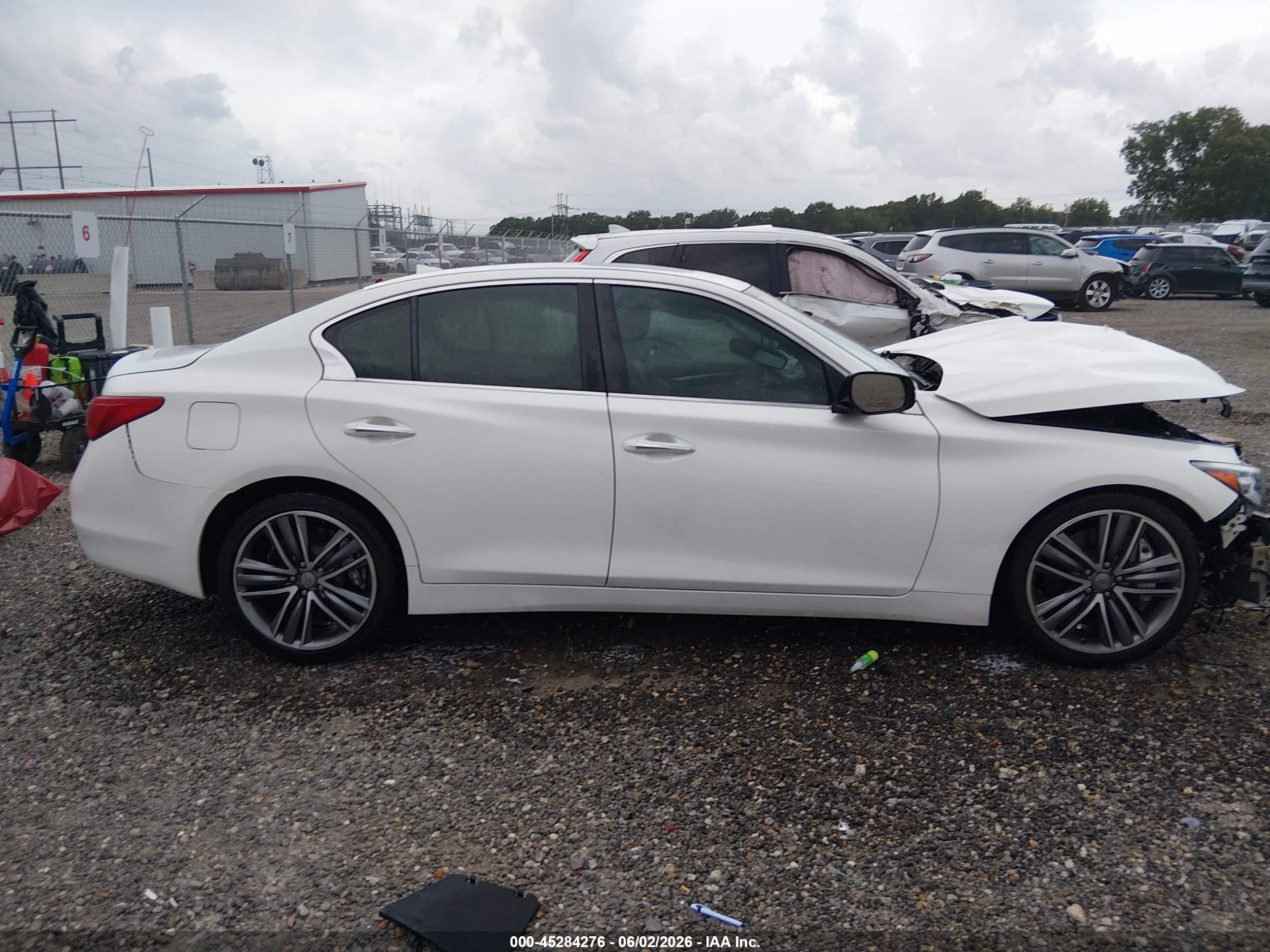 2014 Infiniti Q50 Sport White vin: JN1BV7AP3EM685774