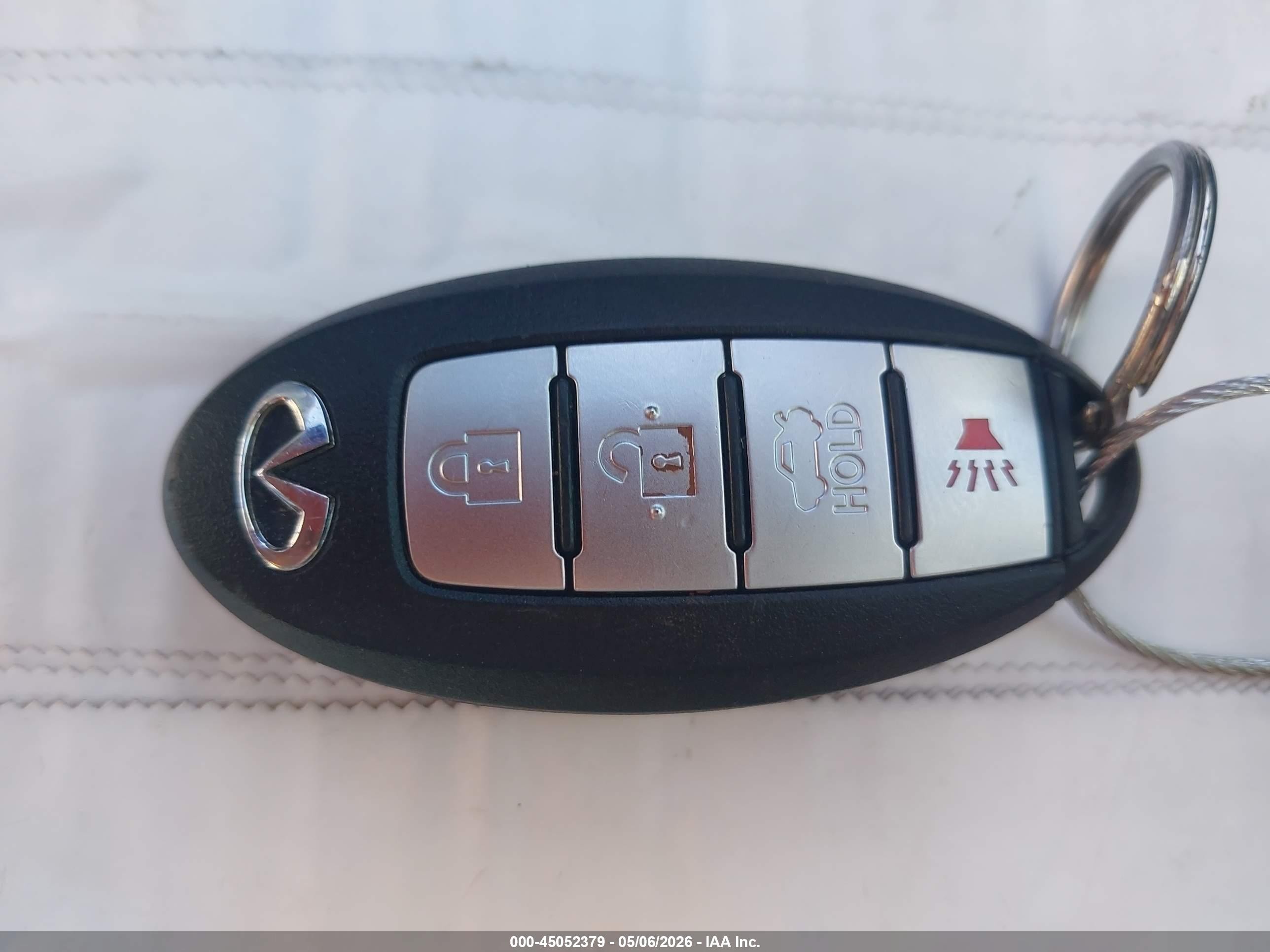 2014 Infiniti Q50 Premium/sport Серебряный vin: JN1BV7AP3EM686360
