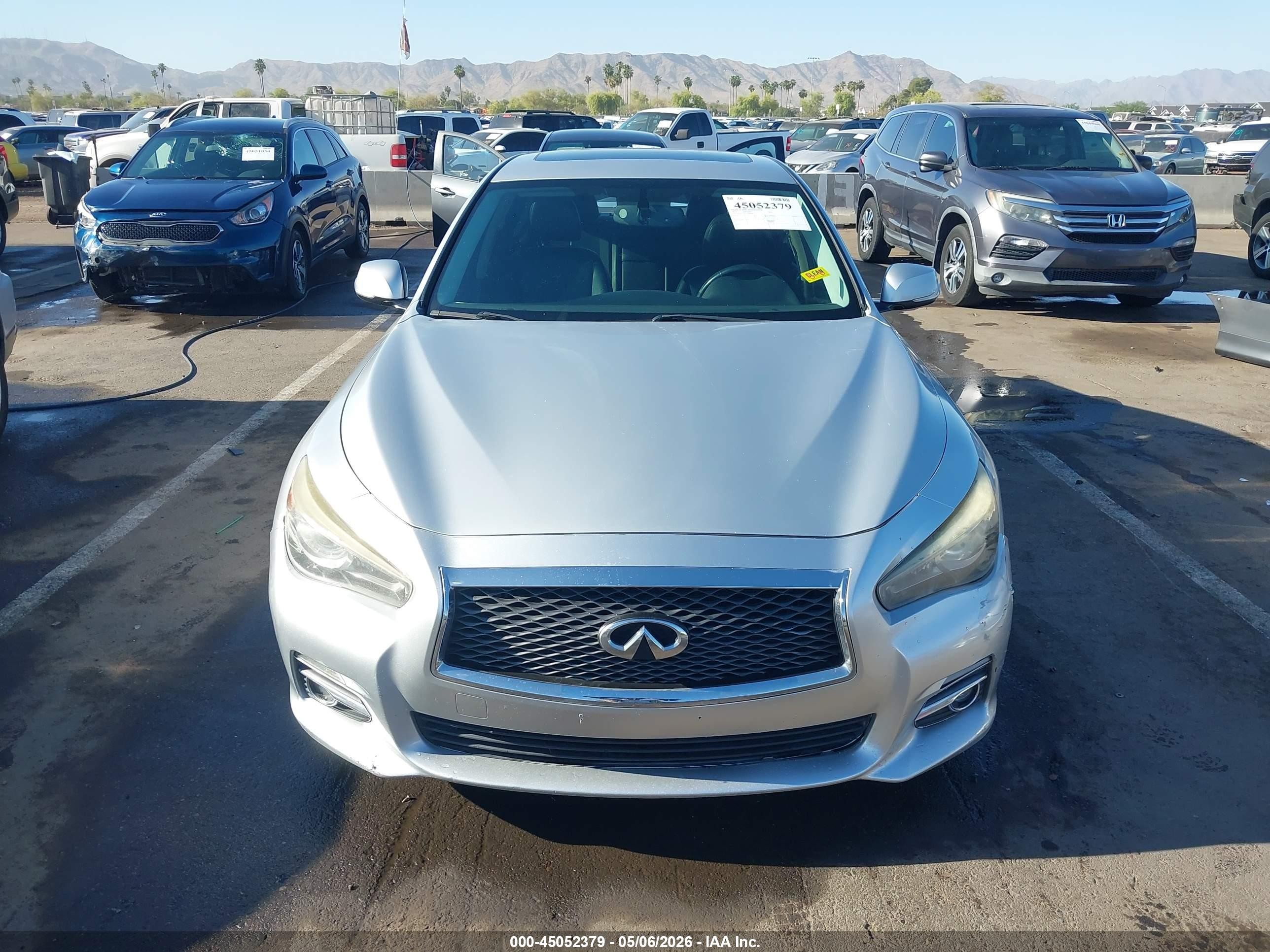2014 Infiniti Q50 Premium/sport Серебряный vin: JN1BV7AP3EM686360