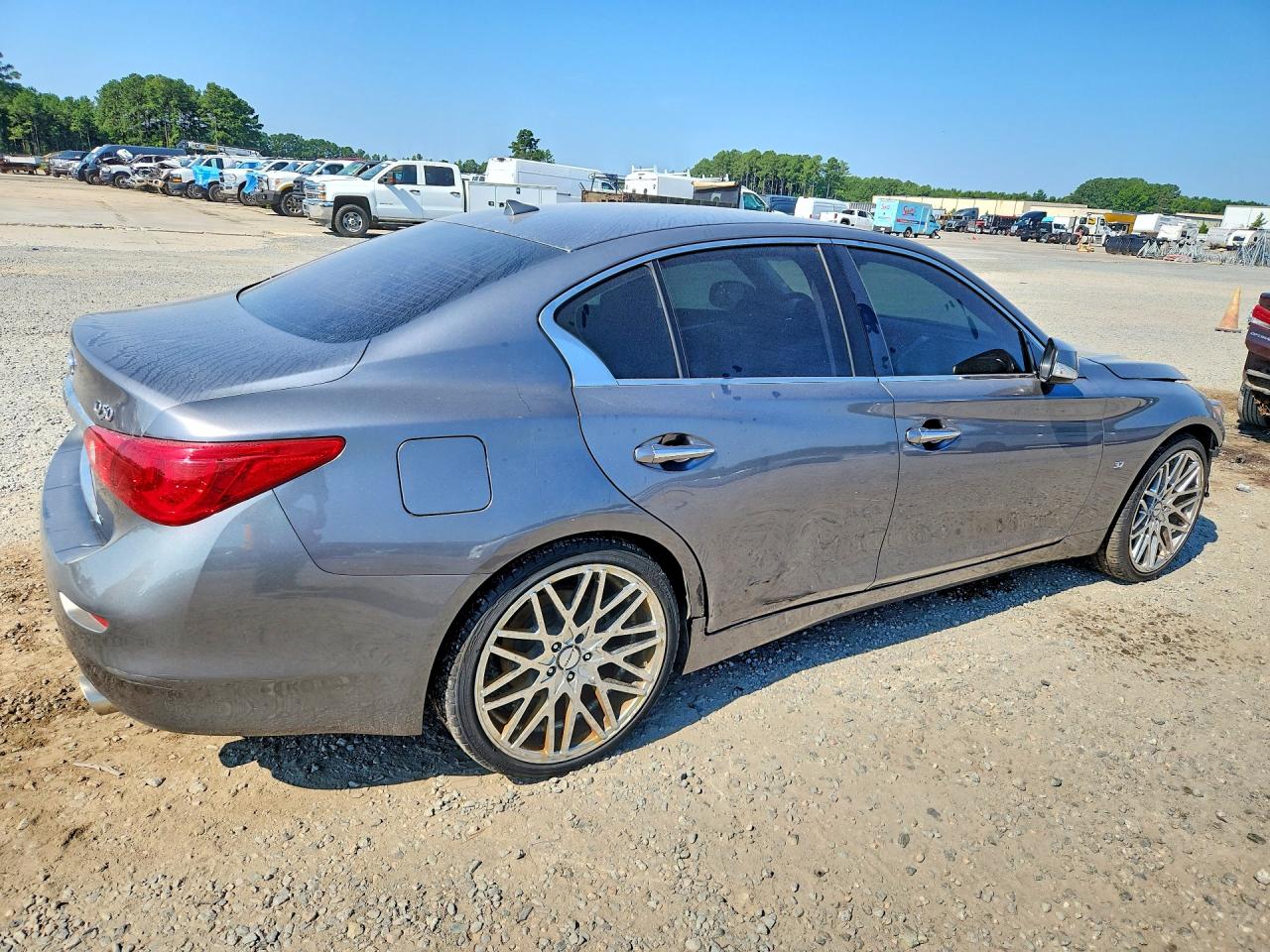 2014 Infiniti Q50 Base Silver vin: JN1BV7AP3EM692255