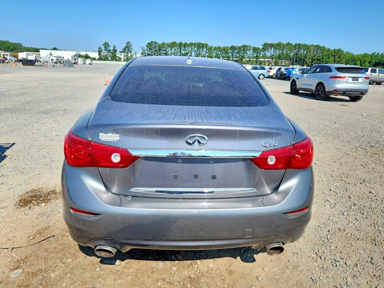 2014 Infiniti Q50 Base Silver vin: JN1BV7AP3EM692255
