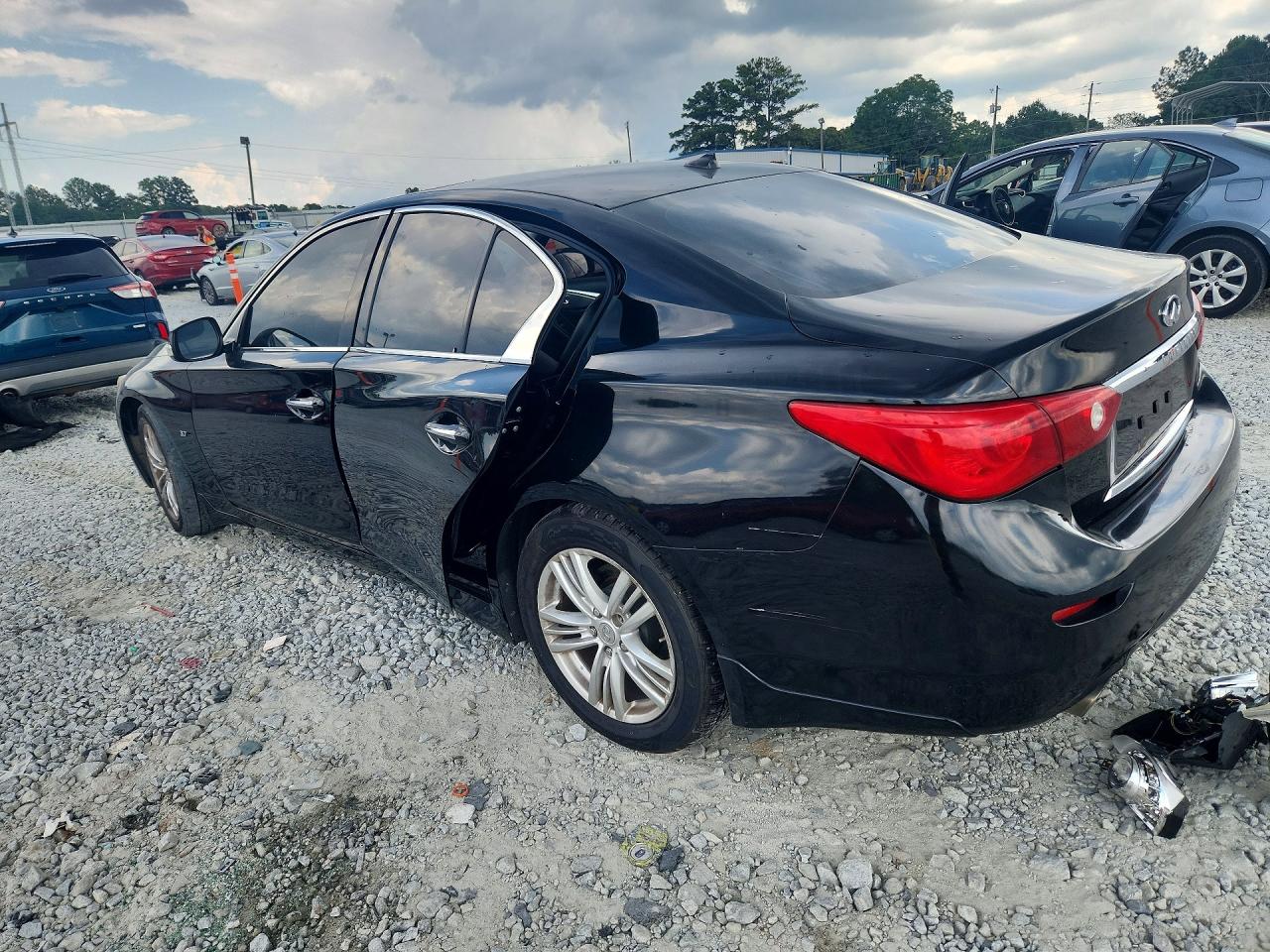 2015 Infiniti Q50 Base Черный vin: JN1BV7AP3FM332940