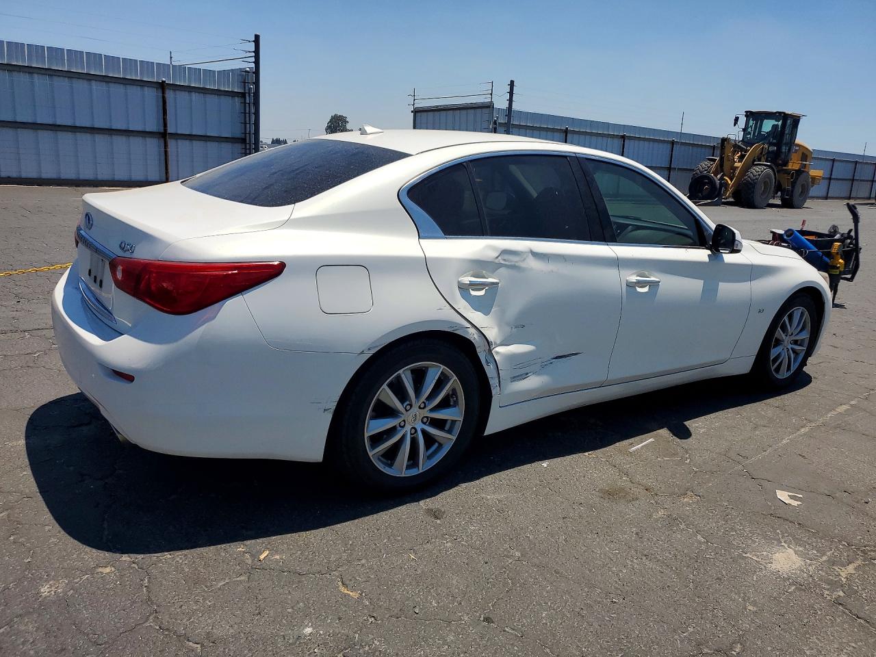 2015 Infiniti Q50 Premium White vin: JN1BV7AP3FM333392