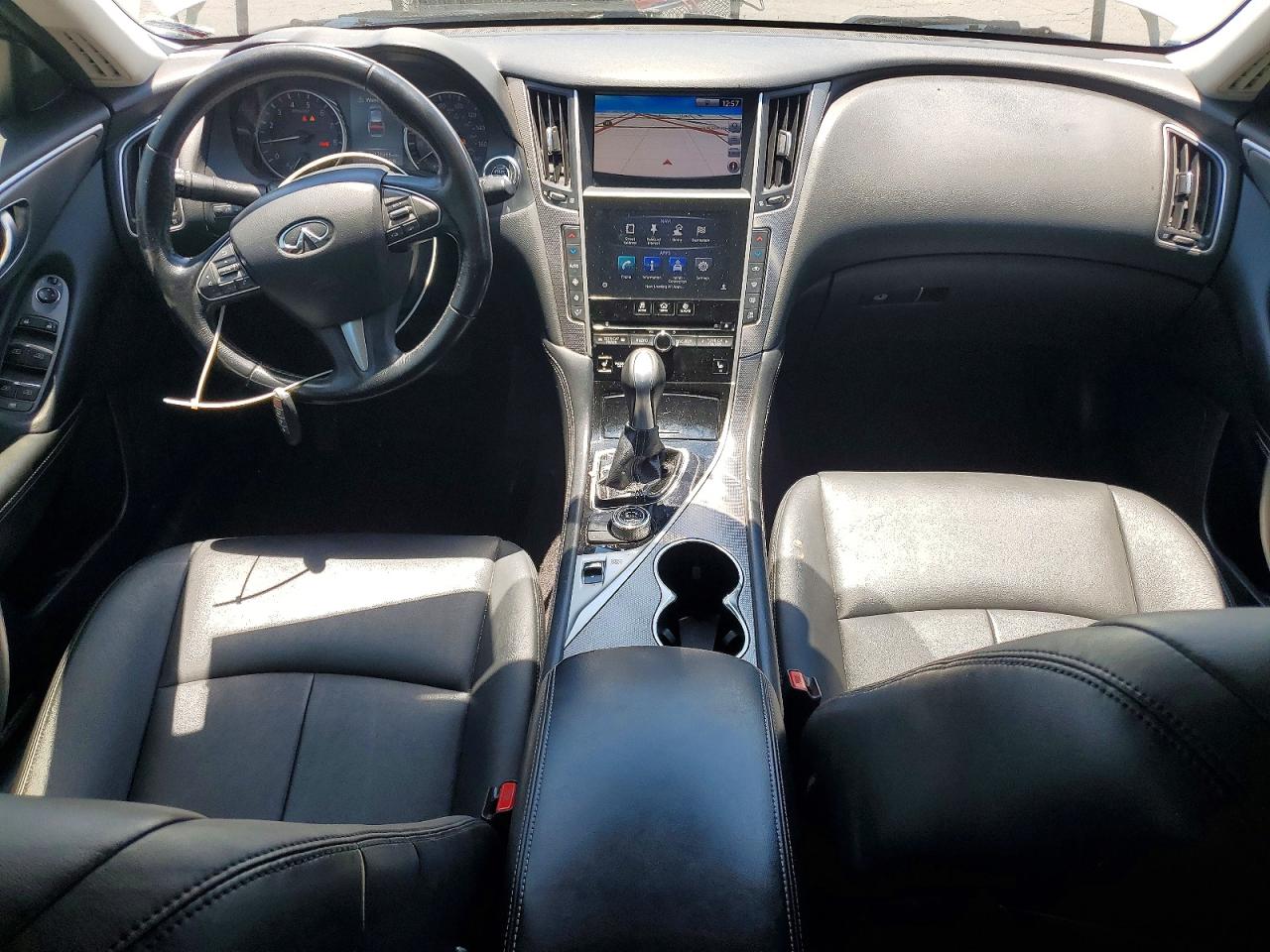 2015 Infiniti Q50 Premium White vin: JN1BV7AP3FM333392