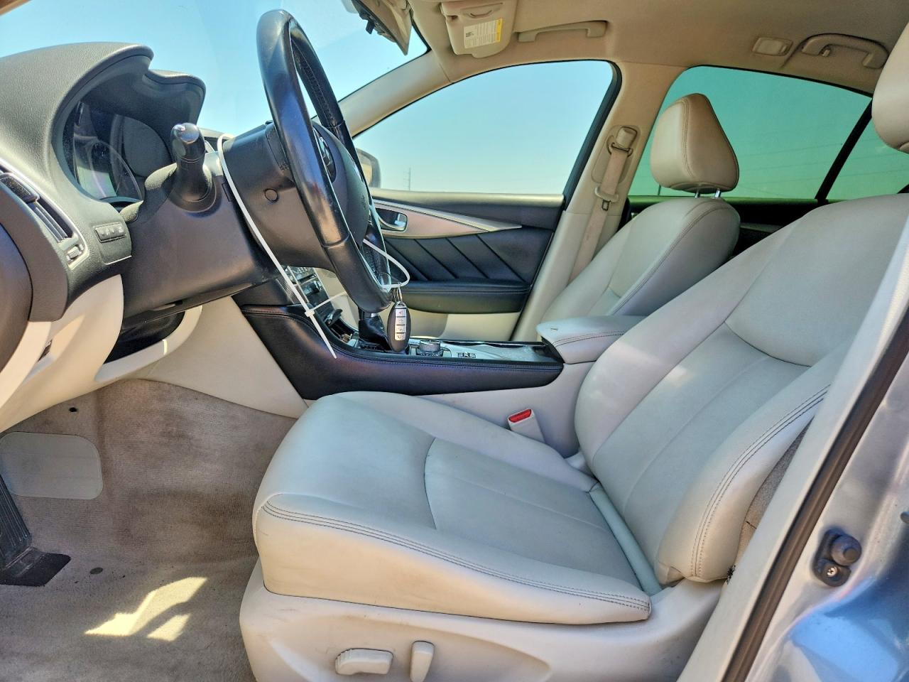 2015 Infiniti Q50 Base Синий vin: JN1BV7AP3FM334445