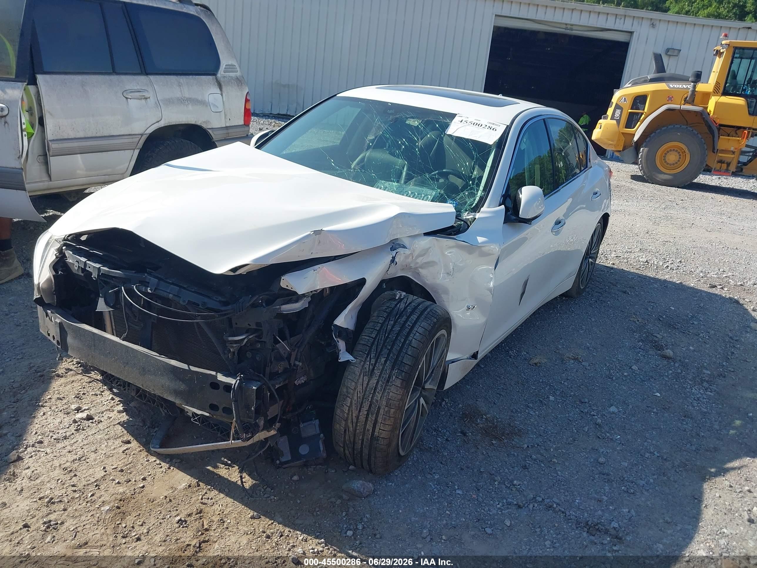 2015 Infiniti Q50 Premium White vin: JN1BV7AP3FM337216