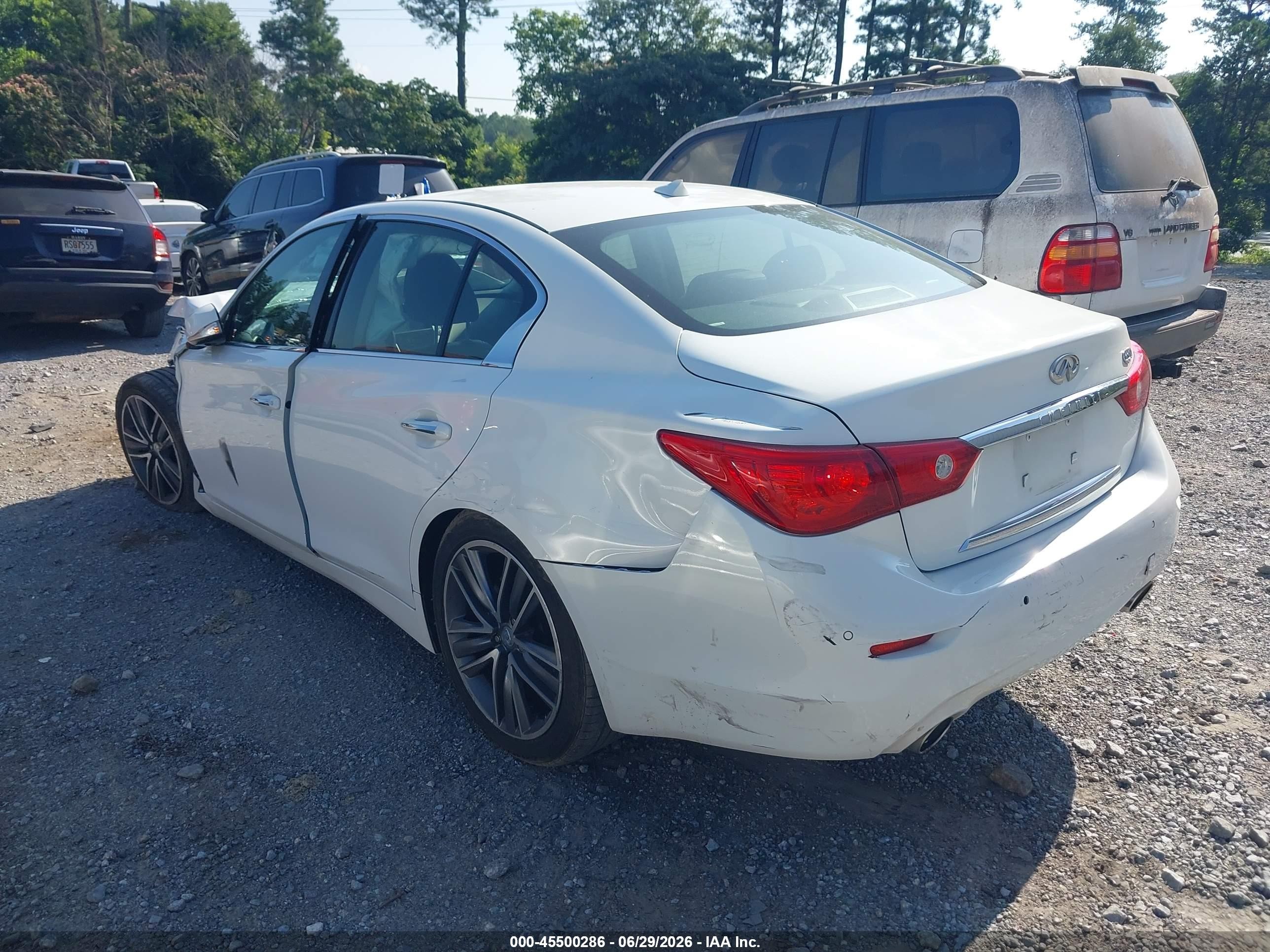 2015 Infiniti Q50 Premium White vin: JN1BV7AP3FM337216