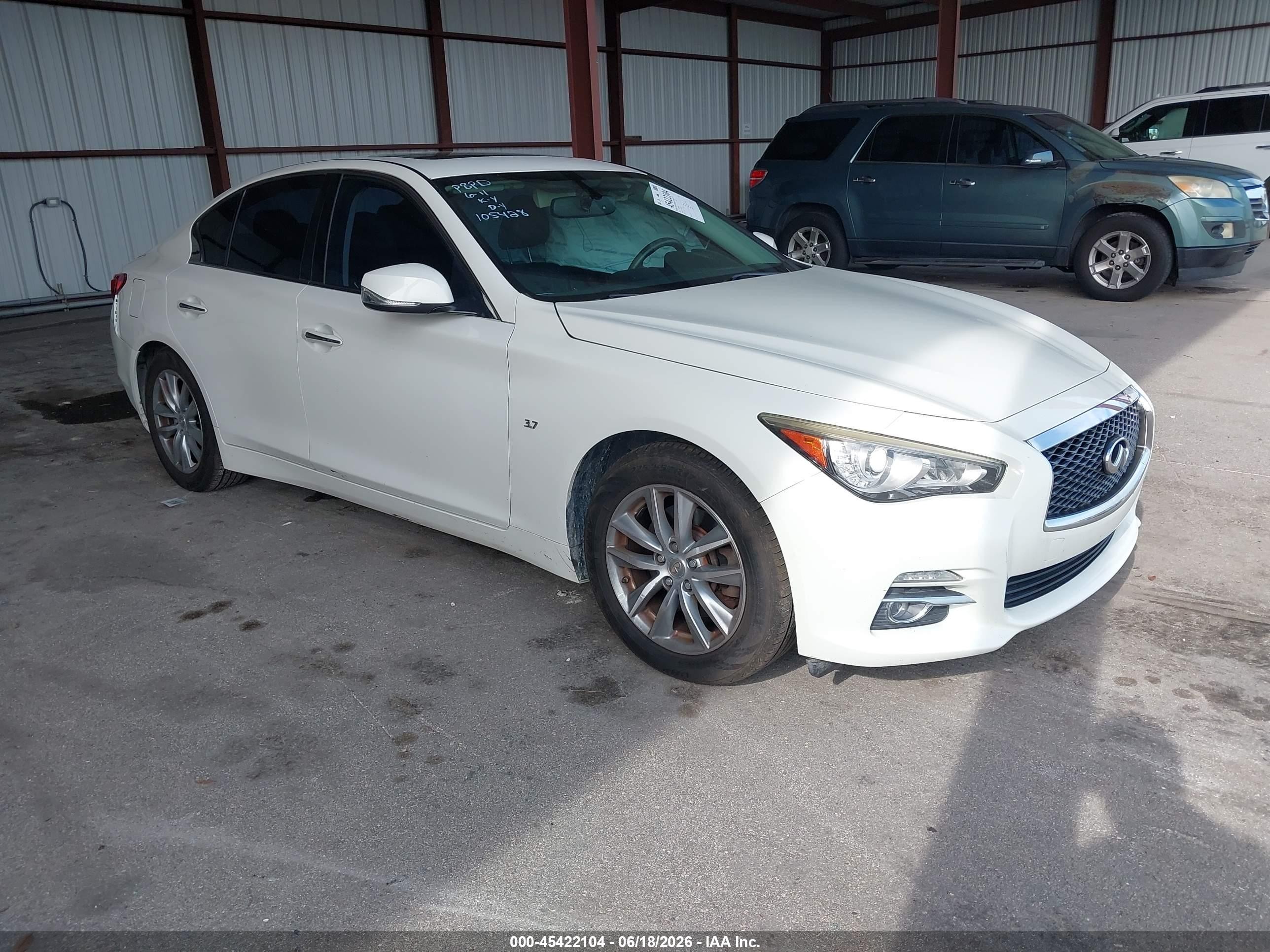 2015 Infiniti Q50 Premium White vin: JN1BV7AP3FM337930