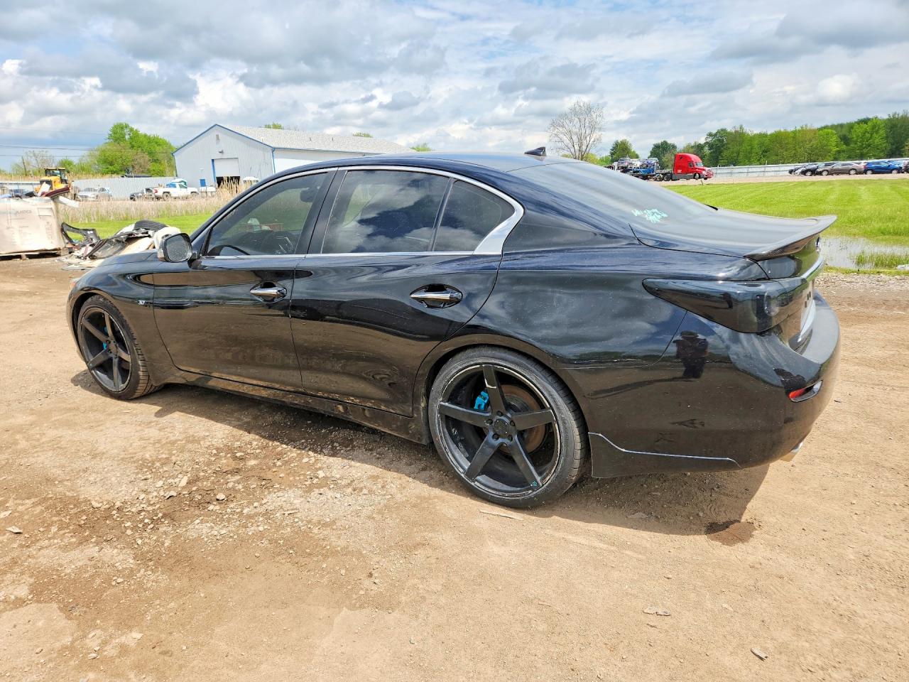 2015 Infiniti Q50 Premium Black vin: JN1BV7AP3FM338592