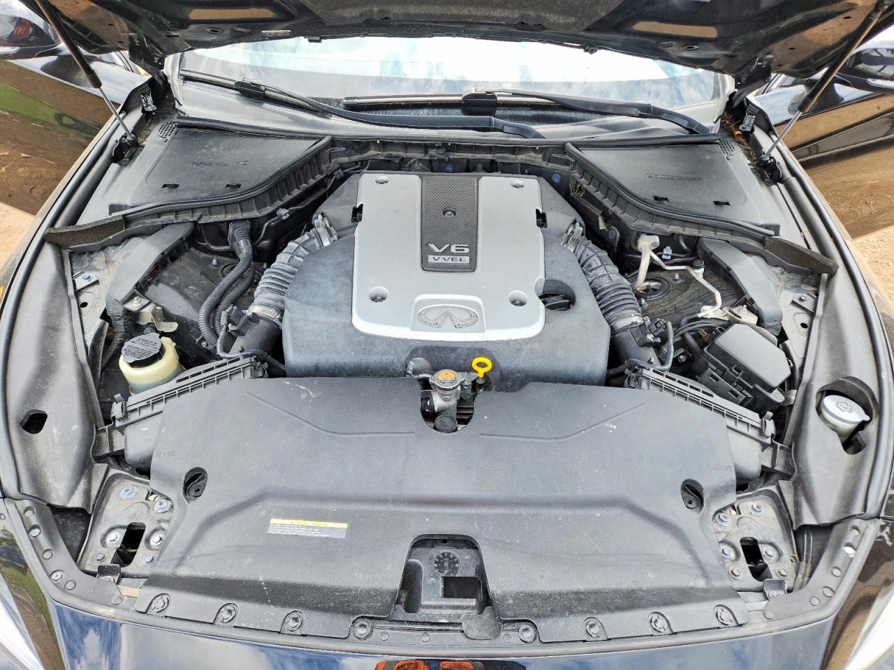 2015 Infiniti Q50 Premium Black vin: JN1BV7AP3FM338592