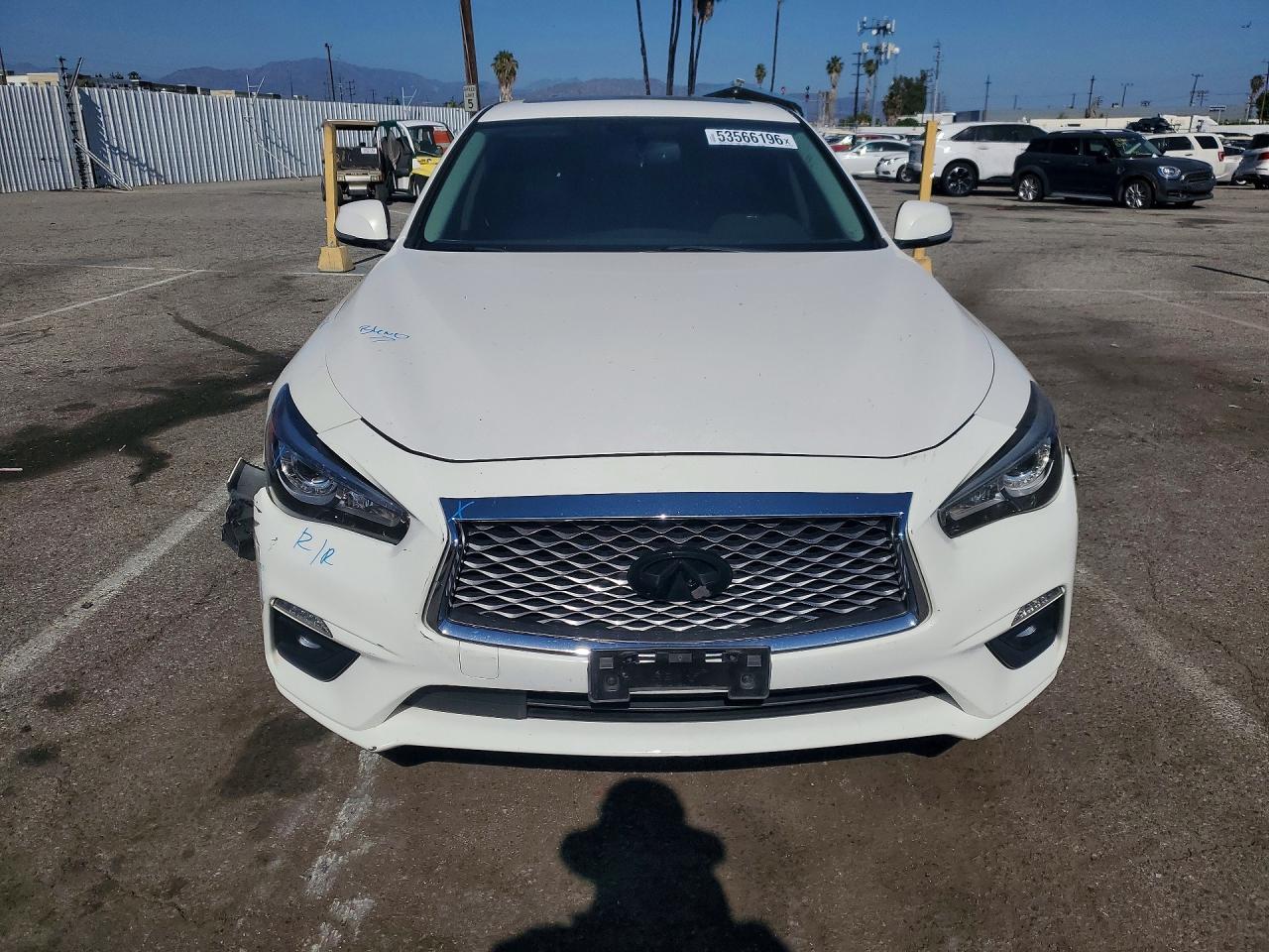 2015 Infiniti Q50 Premium White vin: JN1BV7AP3FM354050