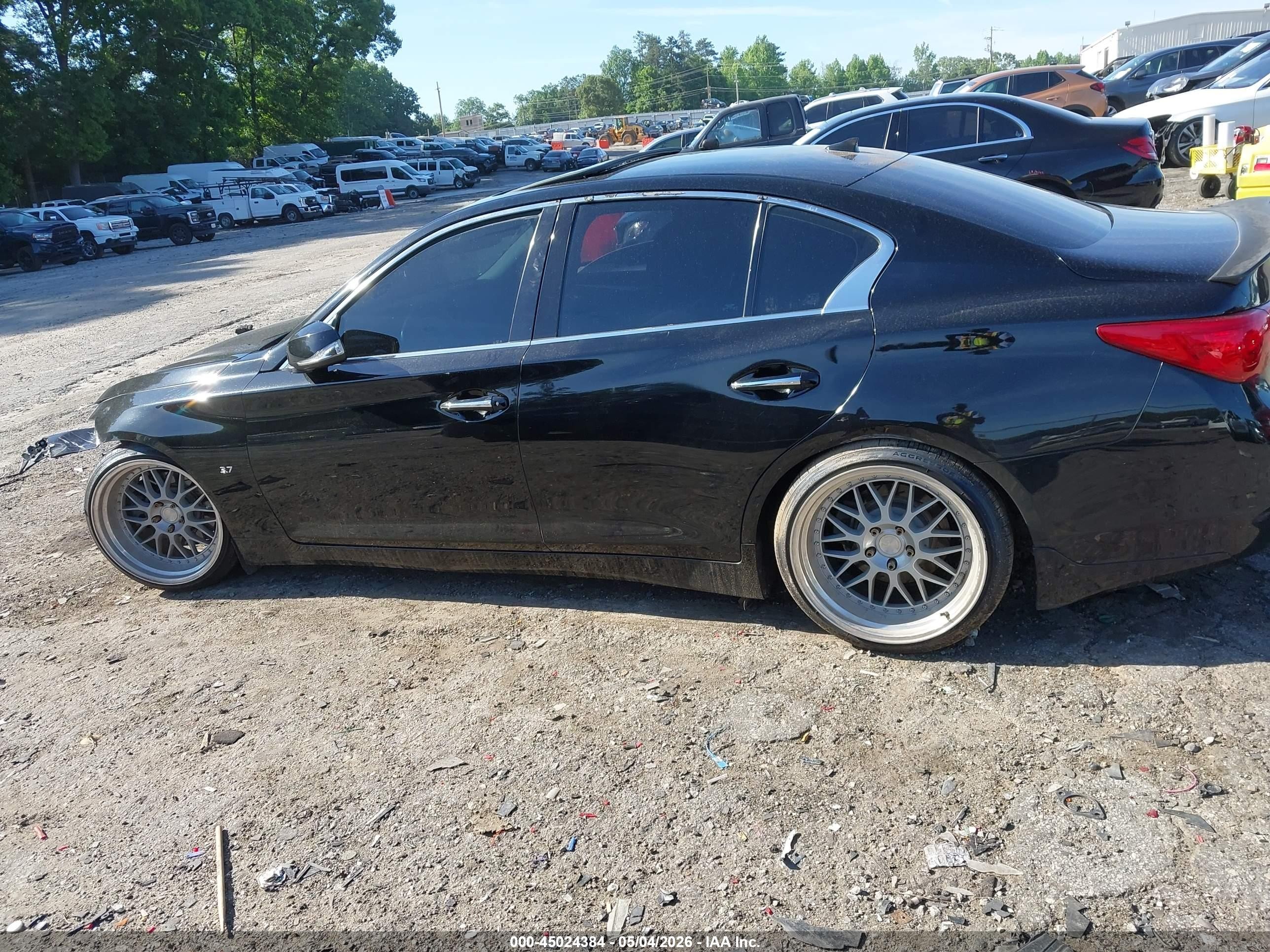 2015 Infiniti Q50 Premium Black vin: JN1BV7AP3FM355263