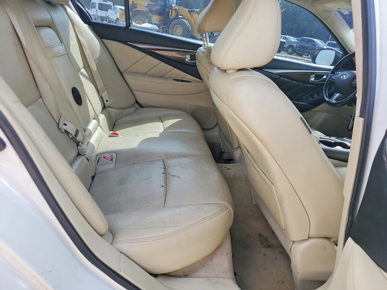 2014 Infiniti Q50 Premium White vin: JN1BV7AP4EM677523