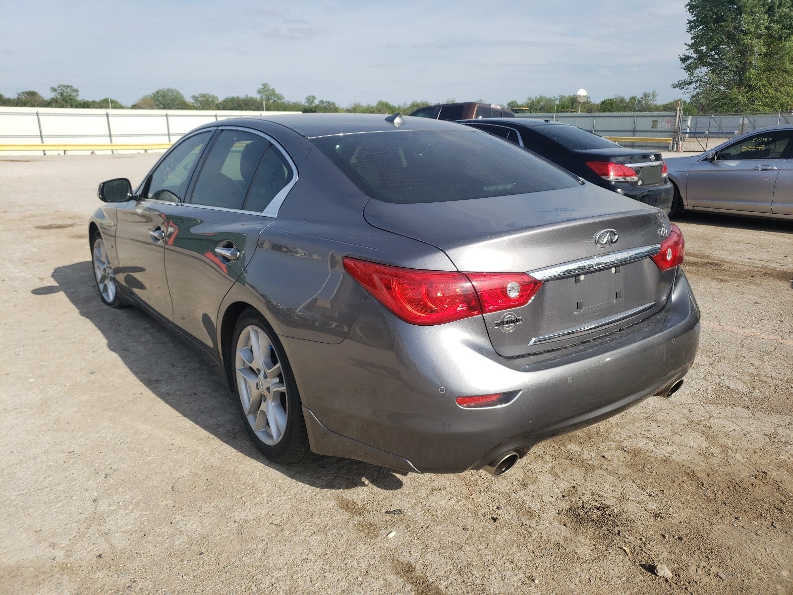 2014 Infiniti Q50 Base Gray vin: JN1BV7AP4EM683810