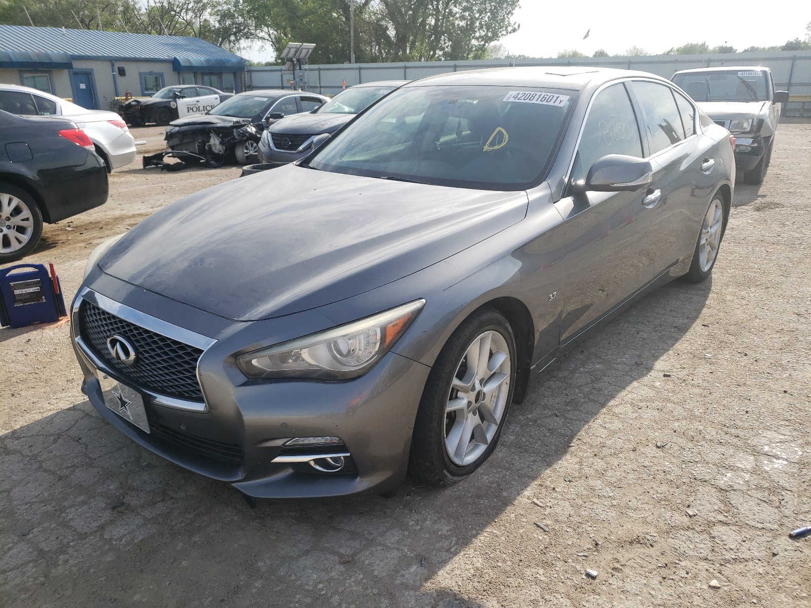 2014 Infiniti Q50 Base Gray vin: JN1BV7AP4EM683810