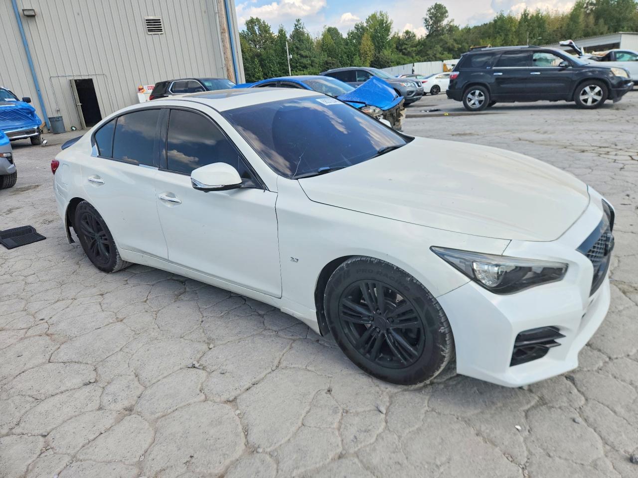 2015 Infiniti Q50 Premium White vin: JN1BV7AP4FM331795