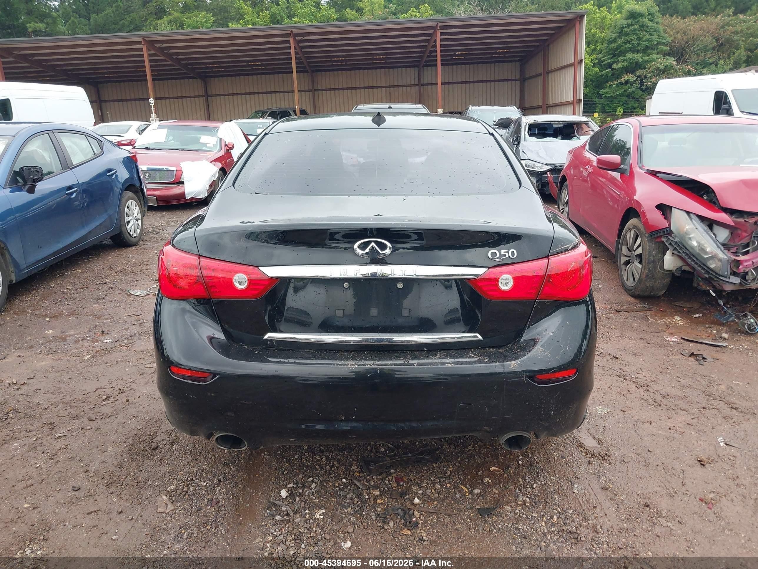 2015 Infiniti Q50 Premium Black vin: JN1BV7AP4FM333711