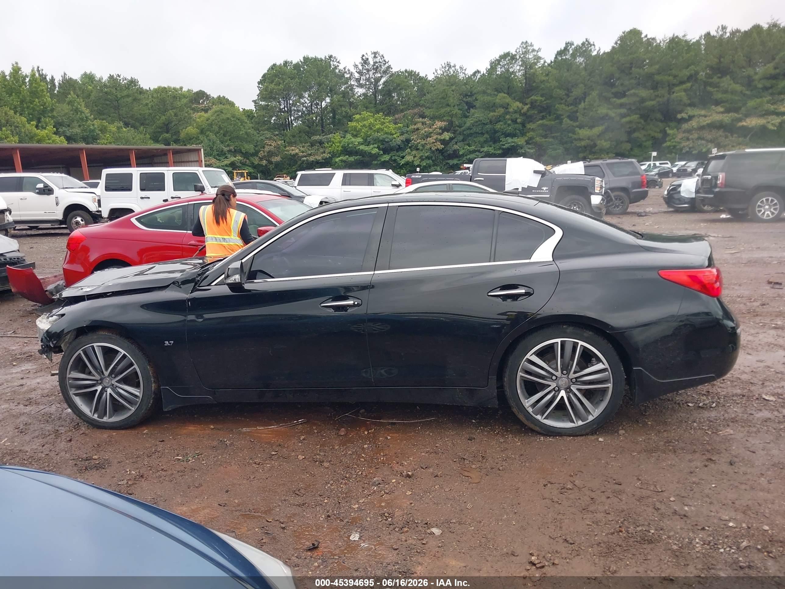 2015 Infiniti Q50 Premium Black vin: JN1BV7AP4FM333711