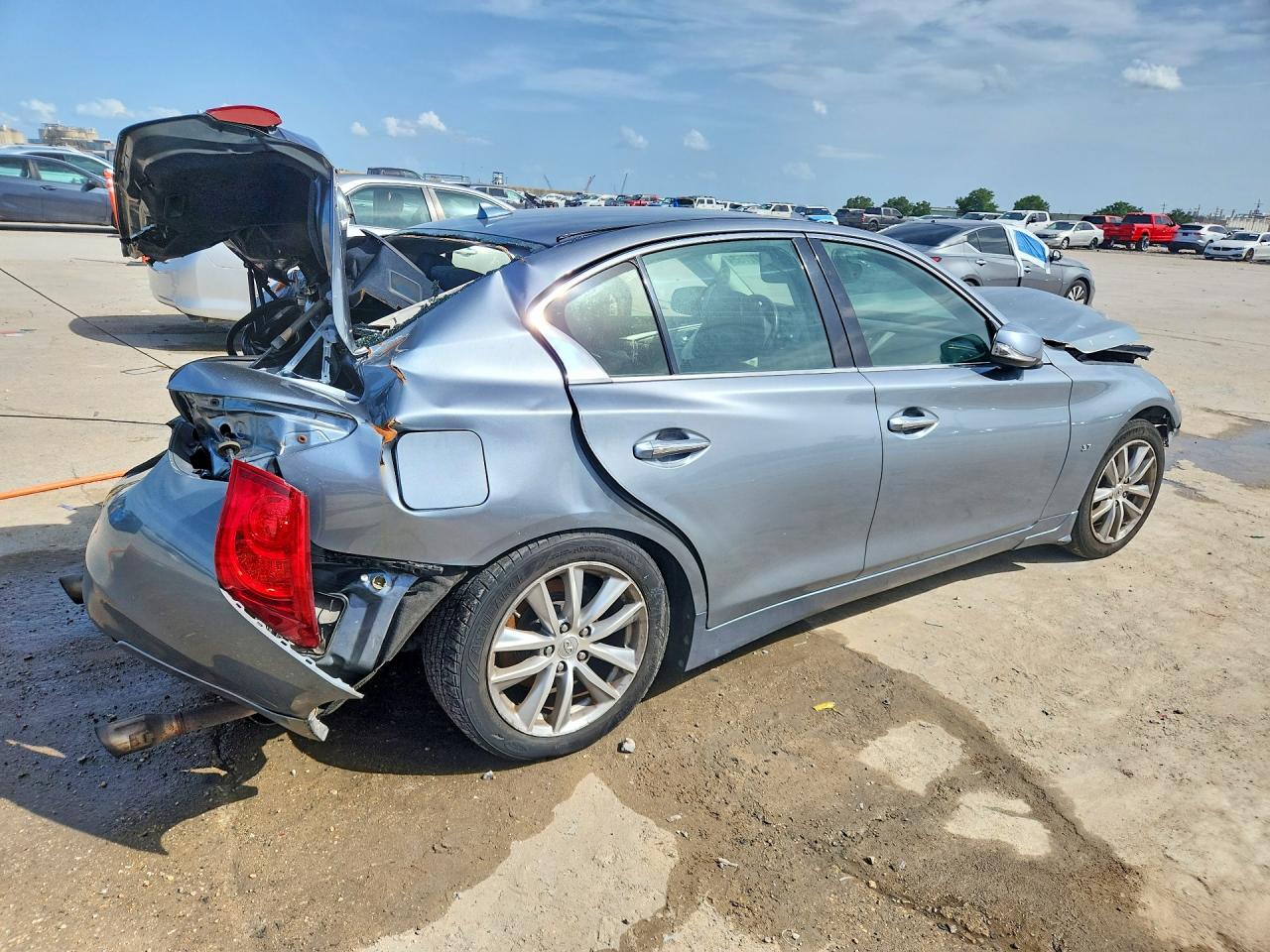2015 Infiniti Q50 Premium Silver vin: JN1BV7AP4FM336799