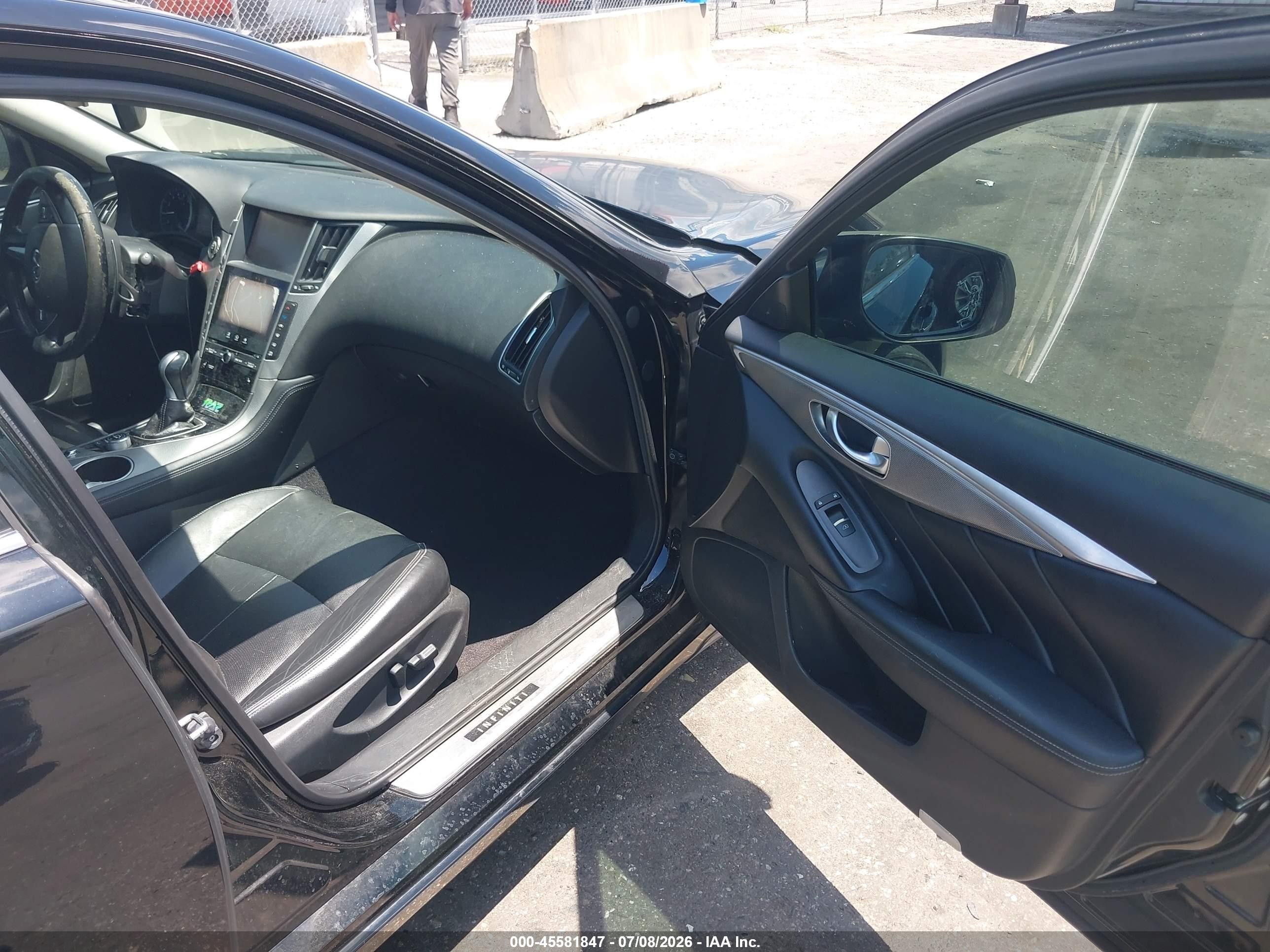 2015 Infiniti Q50 Premium Black vin: JN1BV7AP4FM339881