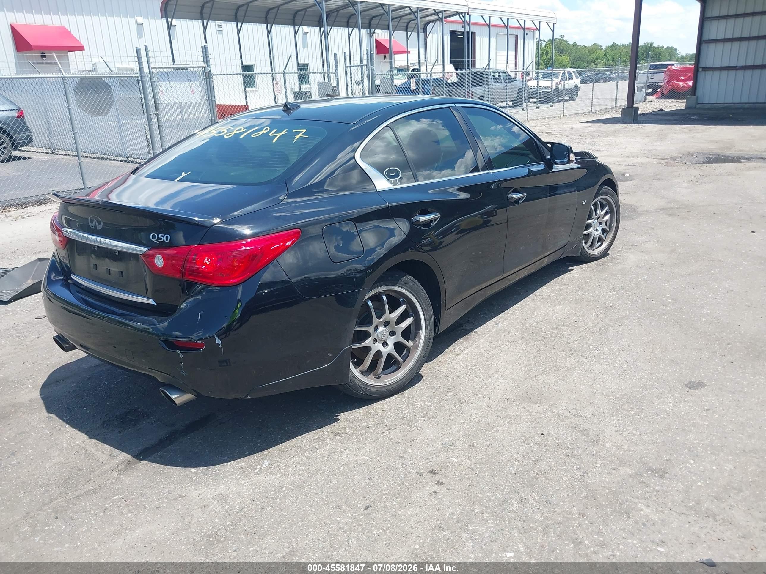 2015 Infiniti Q50 Premium Black vin: JN1BV7AP4FM339881