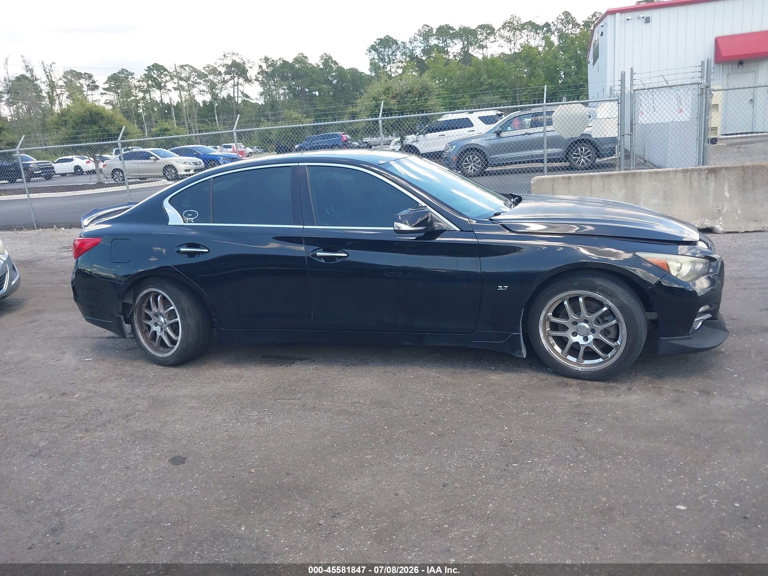 2015 Infiniti Q50 Premium Black vin: JN1BV7AP4FM339881
