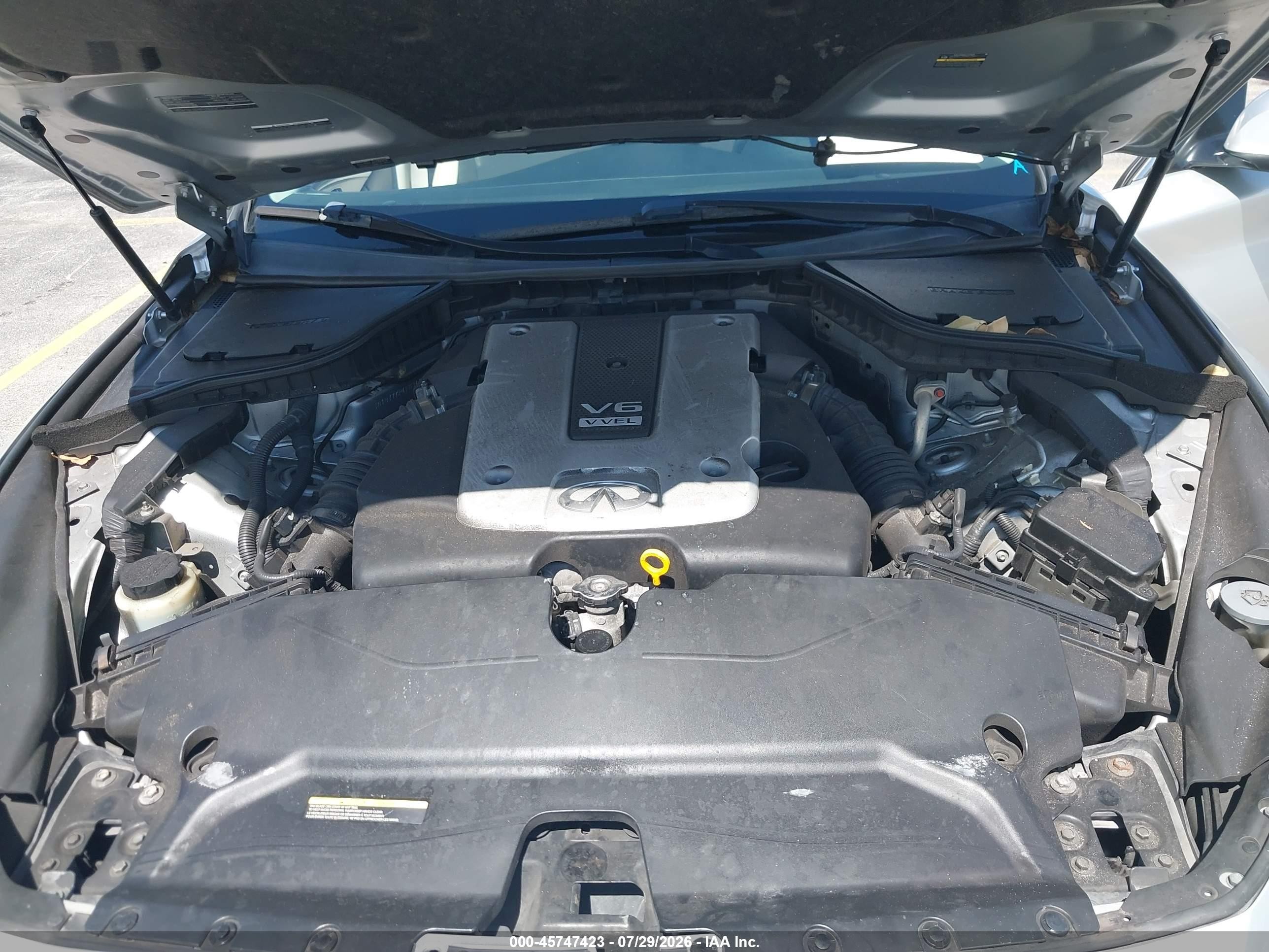 2015 Infiniti Q50 Premium Silver vin: JN1BV7AP4FM344322