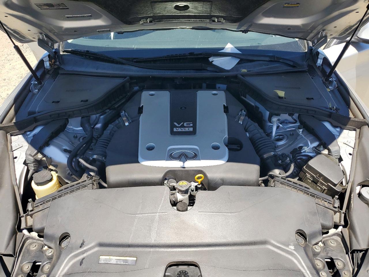 2015 Infiniti Q50 Base Серебряный vin: JN1BV7AP4FM345860
